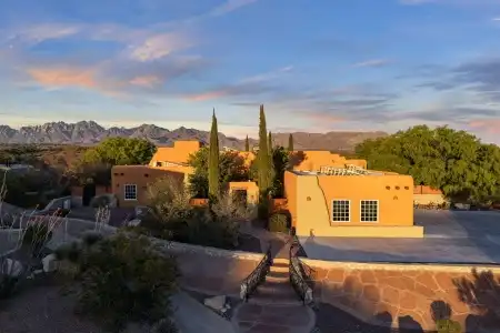 5531 Superstition Drive, Las Cruces, New Mexico 88011, 6 Bedrooms Bedrooms, ,4 BathroomsBathrooms,Residential,For Sale,Superstition,2601175