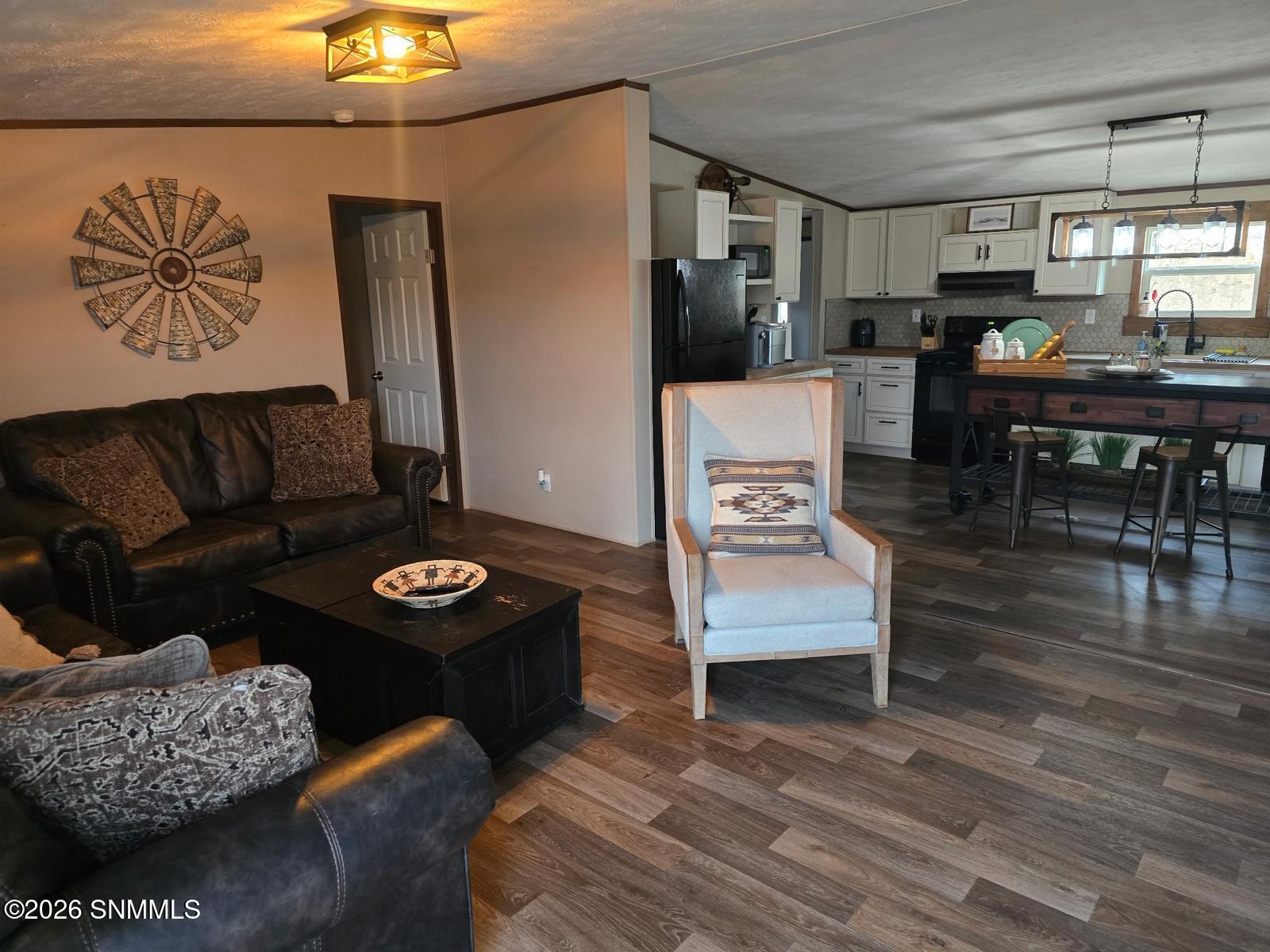 ceb2b43b-071b-4091-98e4-57b91421fdd0