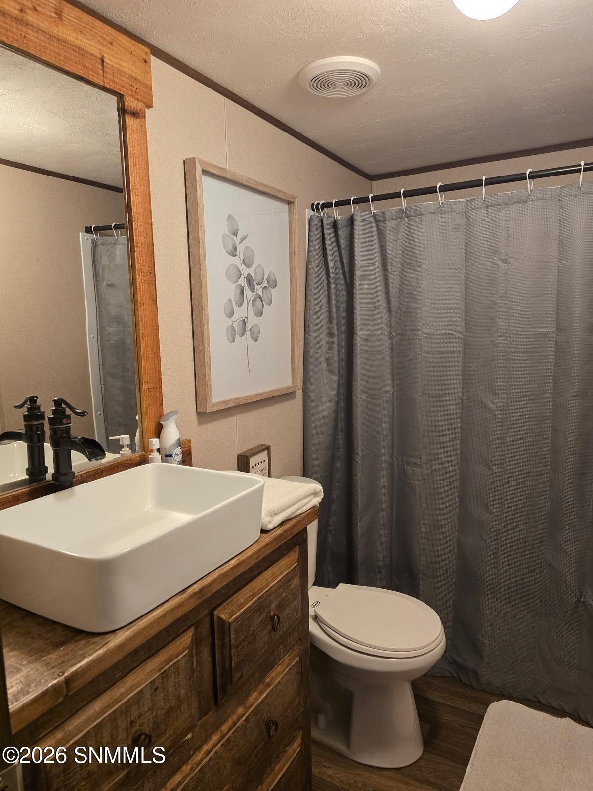 f9c85a8c-53d8-4f61-ba25-82cf2cfbd5aa