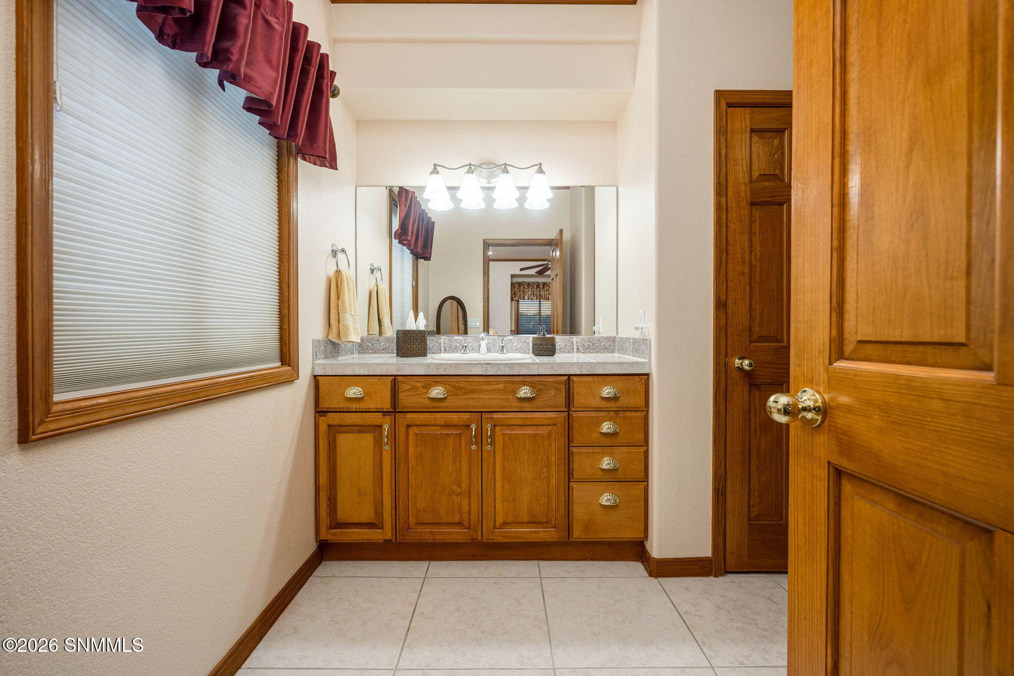 41-web-or-mls-Snappin Homes (Superstitio