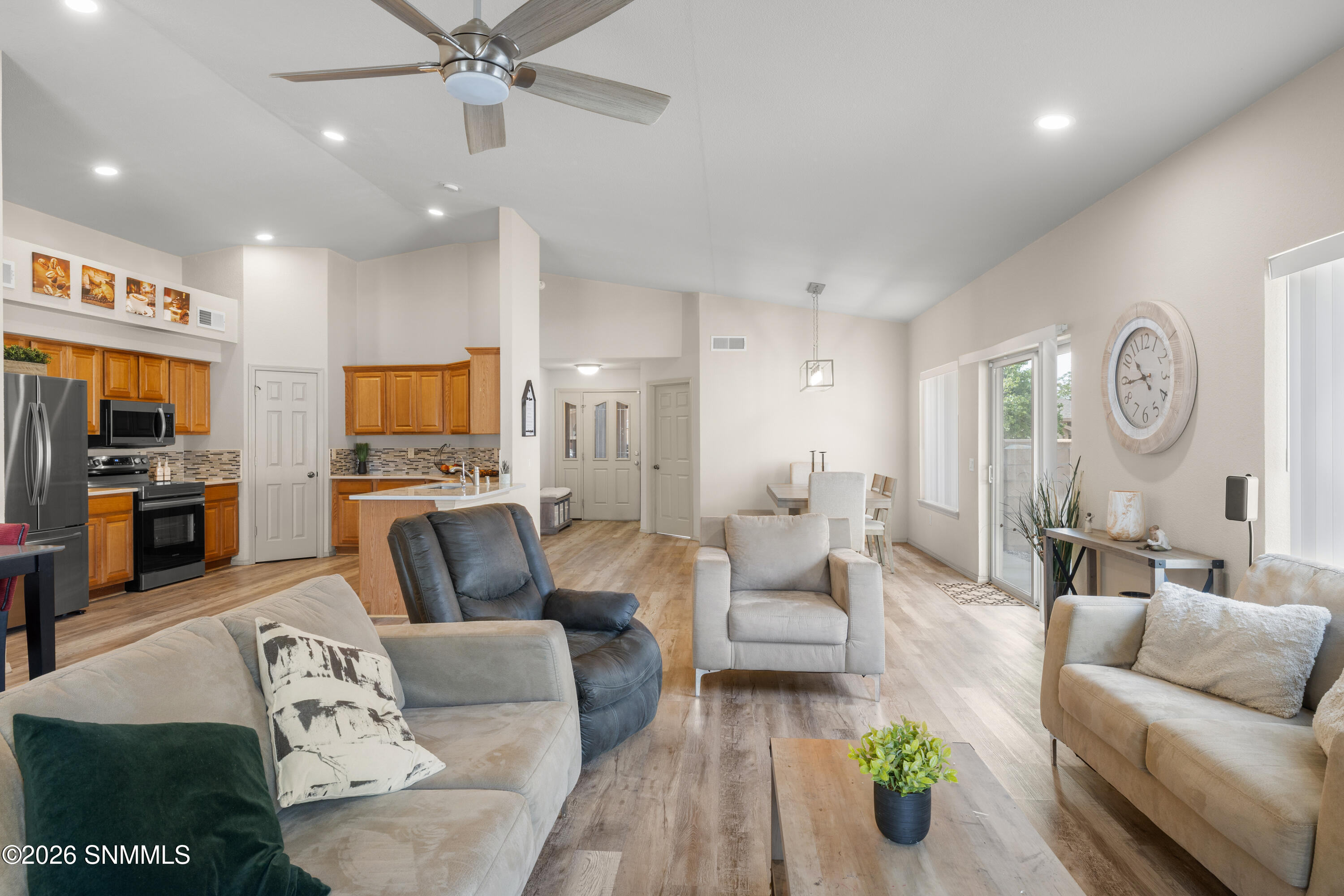 339-Cielo-Grande-MLS-Camera-Guy-12