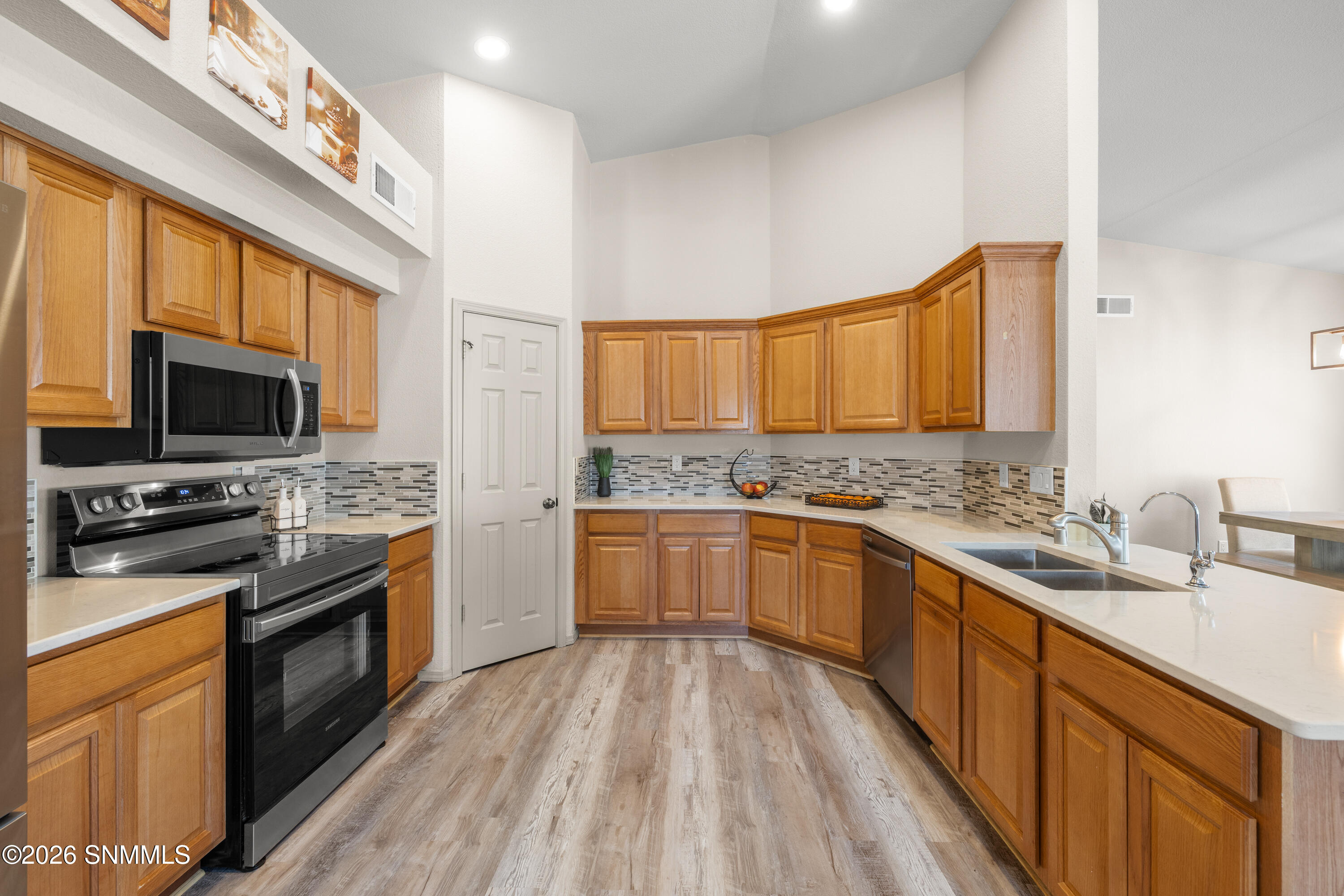 339-Cielo-Grande-MLS-Camera-Guy-10