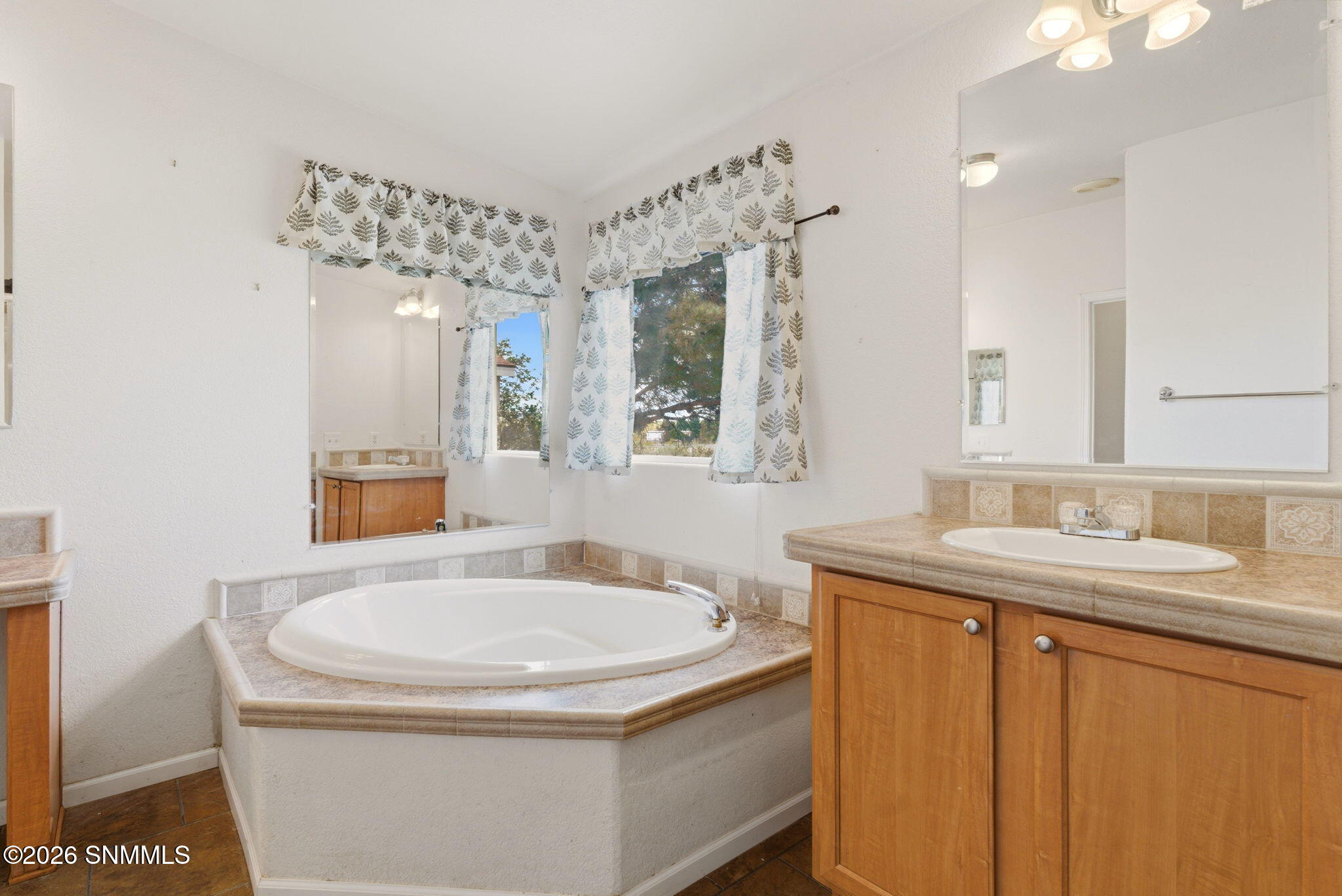 14-web-or-mls-12285-mcrae-ave