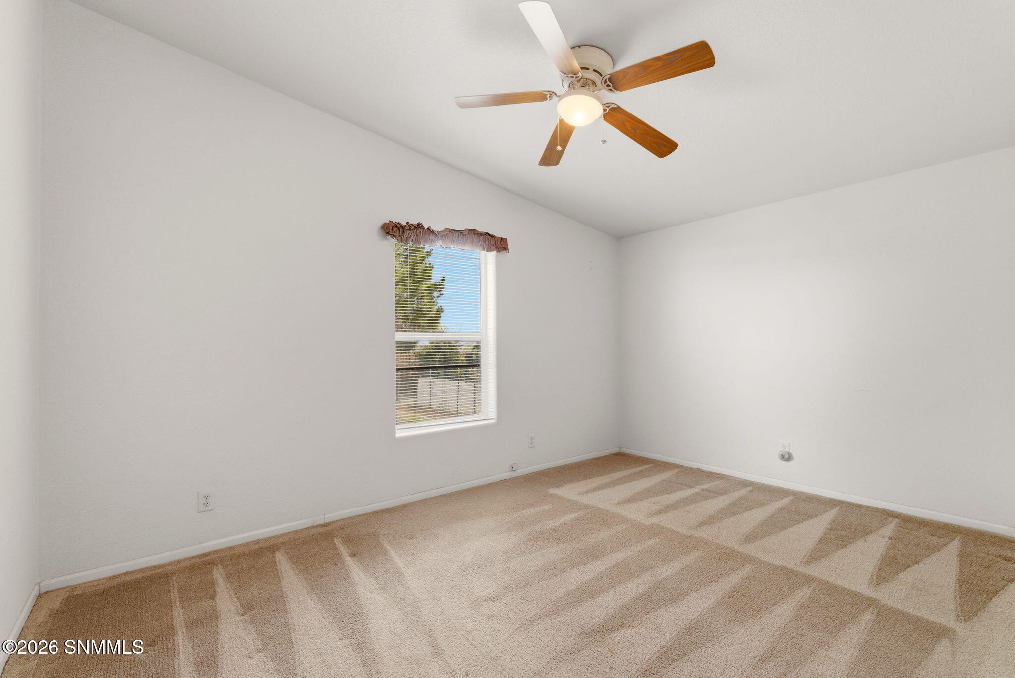 23-web-or-mls-12285-mcrae-ave