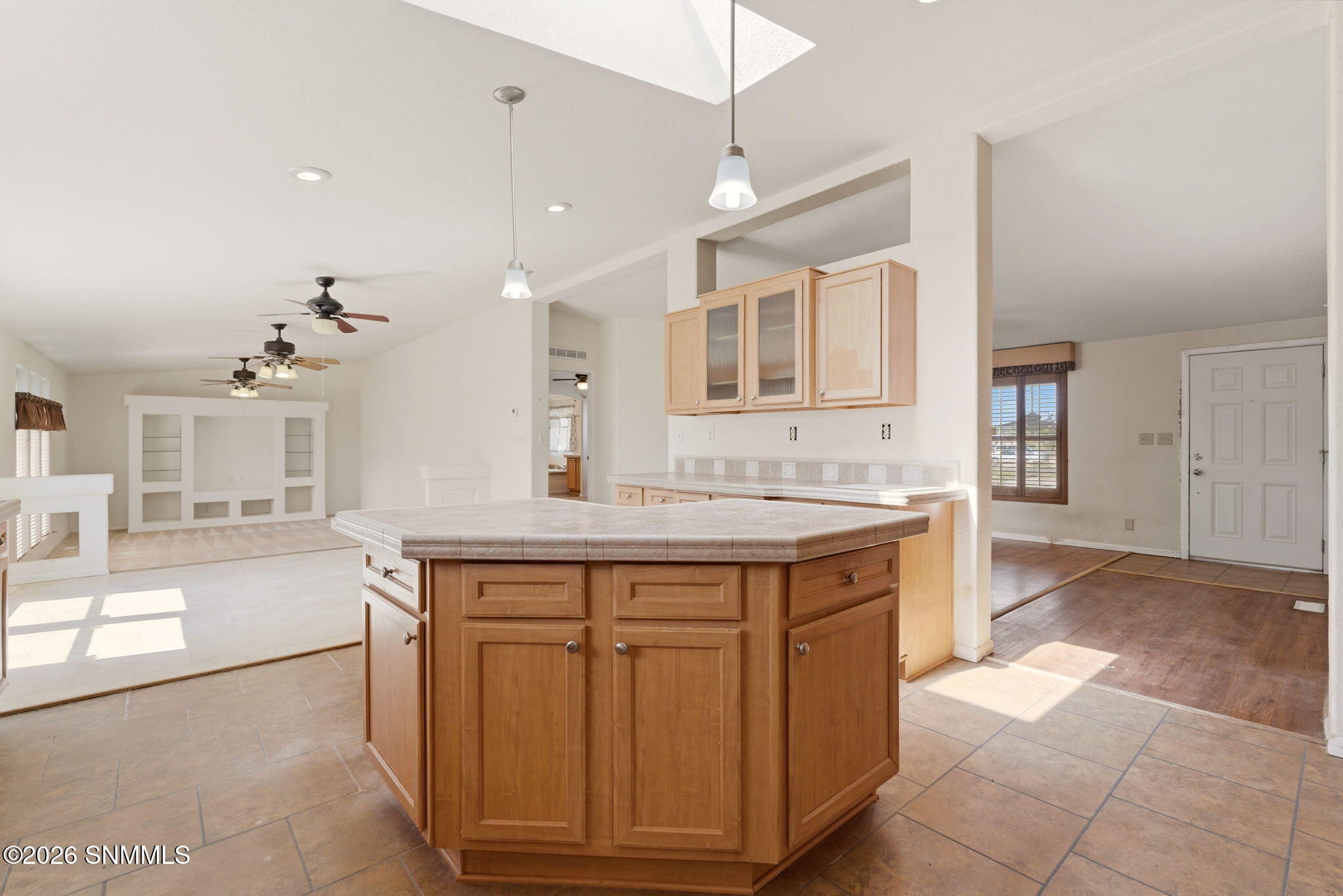 6-web-or-mls-12285-mcrae-ave