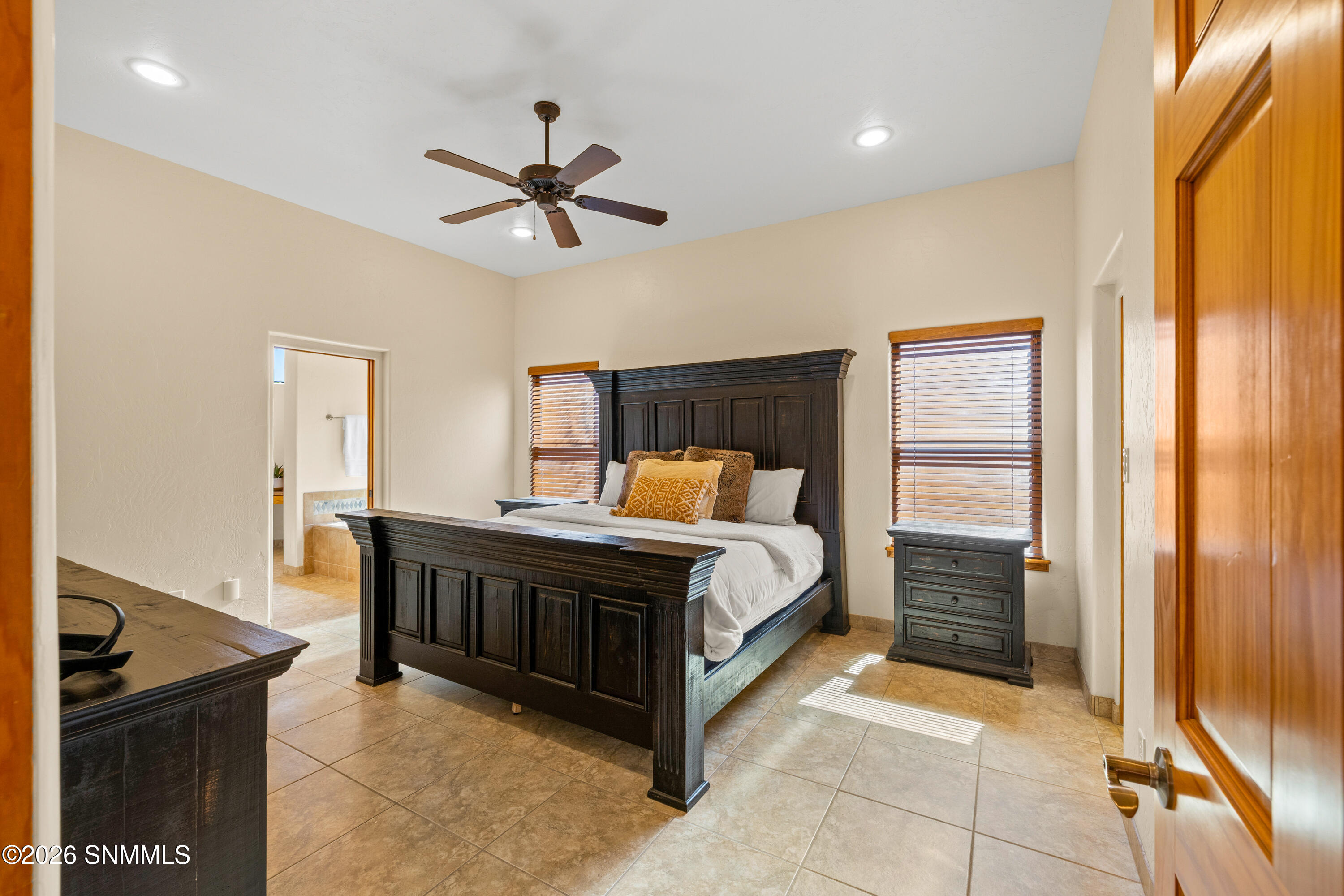 1543-Fairway-Village-MLS-Camera-Guy-25