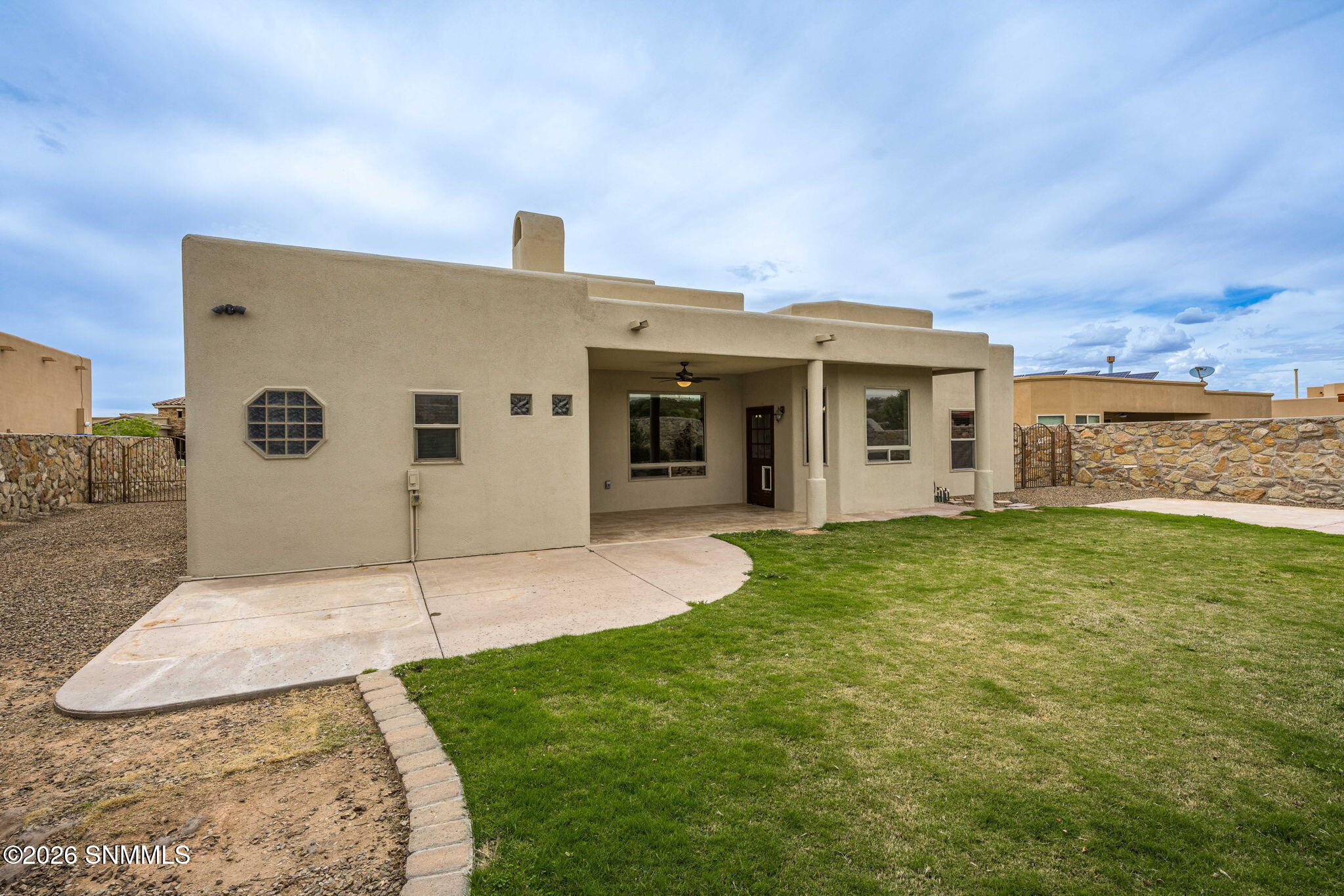 57-web-or-mls-Snappin Homes (Penasco2508