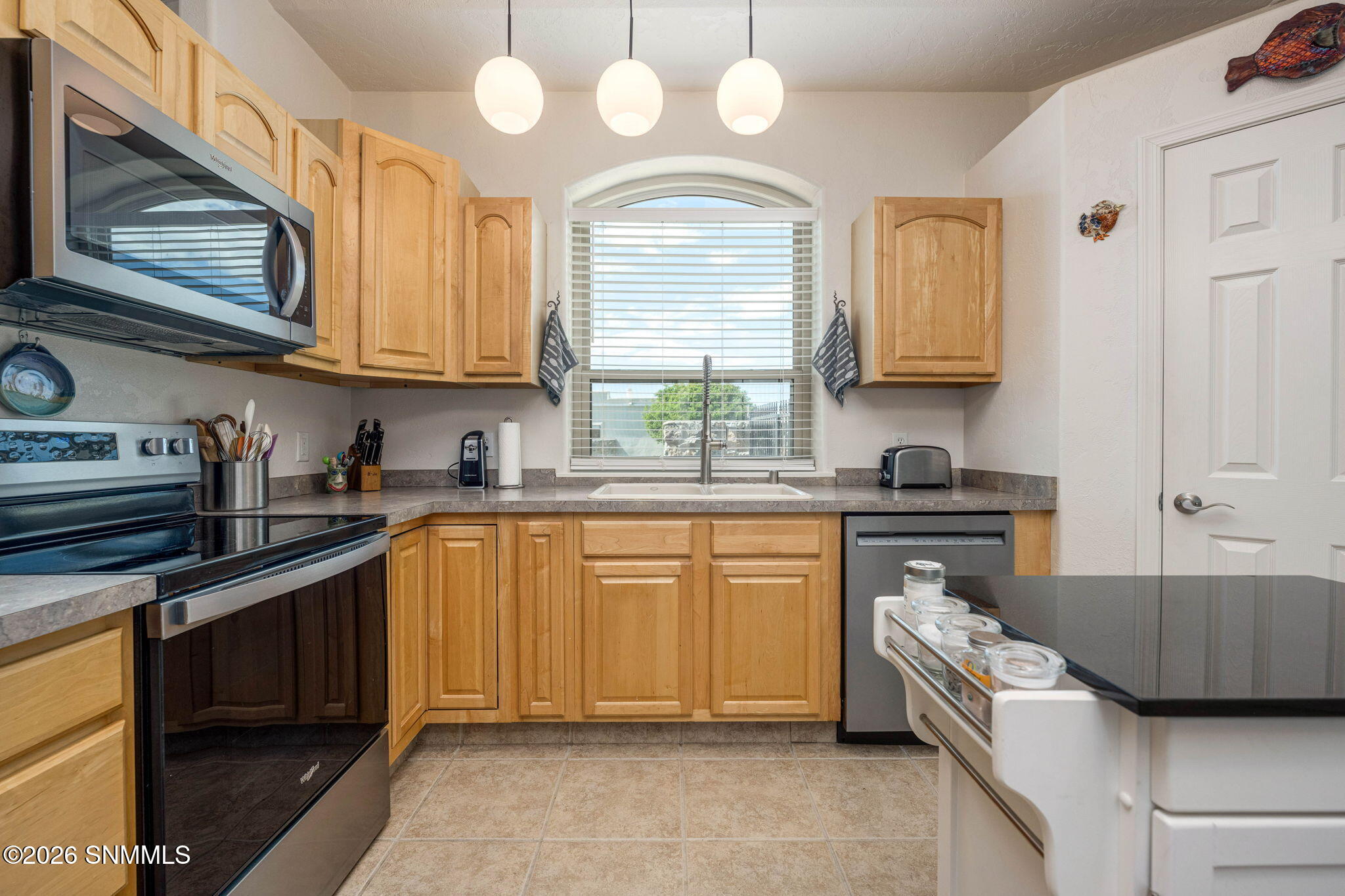 14-web-or-mls-Snappin Homes (Nemesh4074)