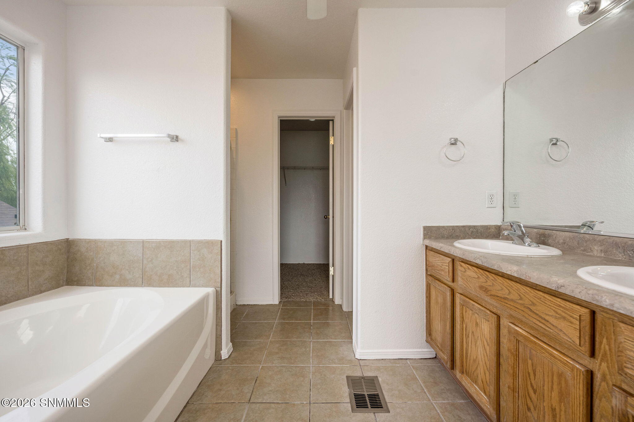 26-web-or-mls-Snappin Homes (Ancho2836)-