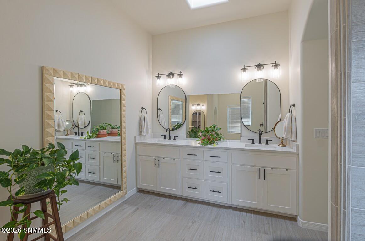 0018Primary Bathroom Sink