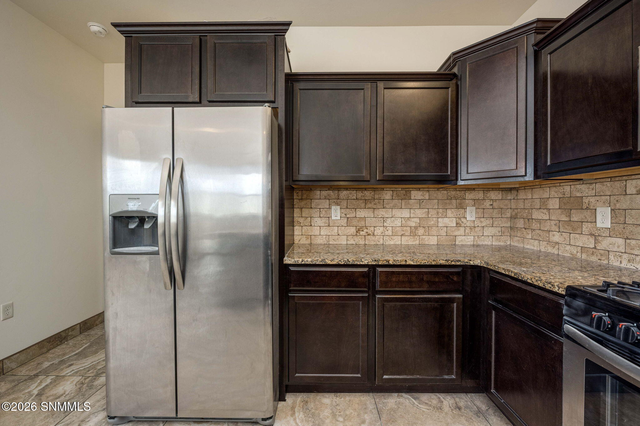 13-web-or-mls-Snappin Homes (ViaDelValle