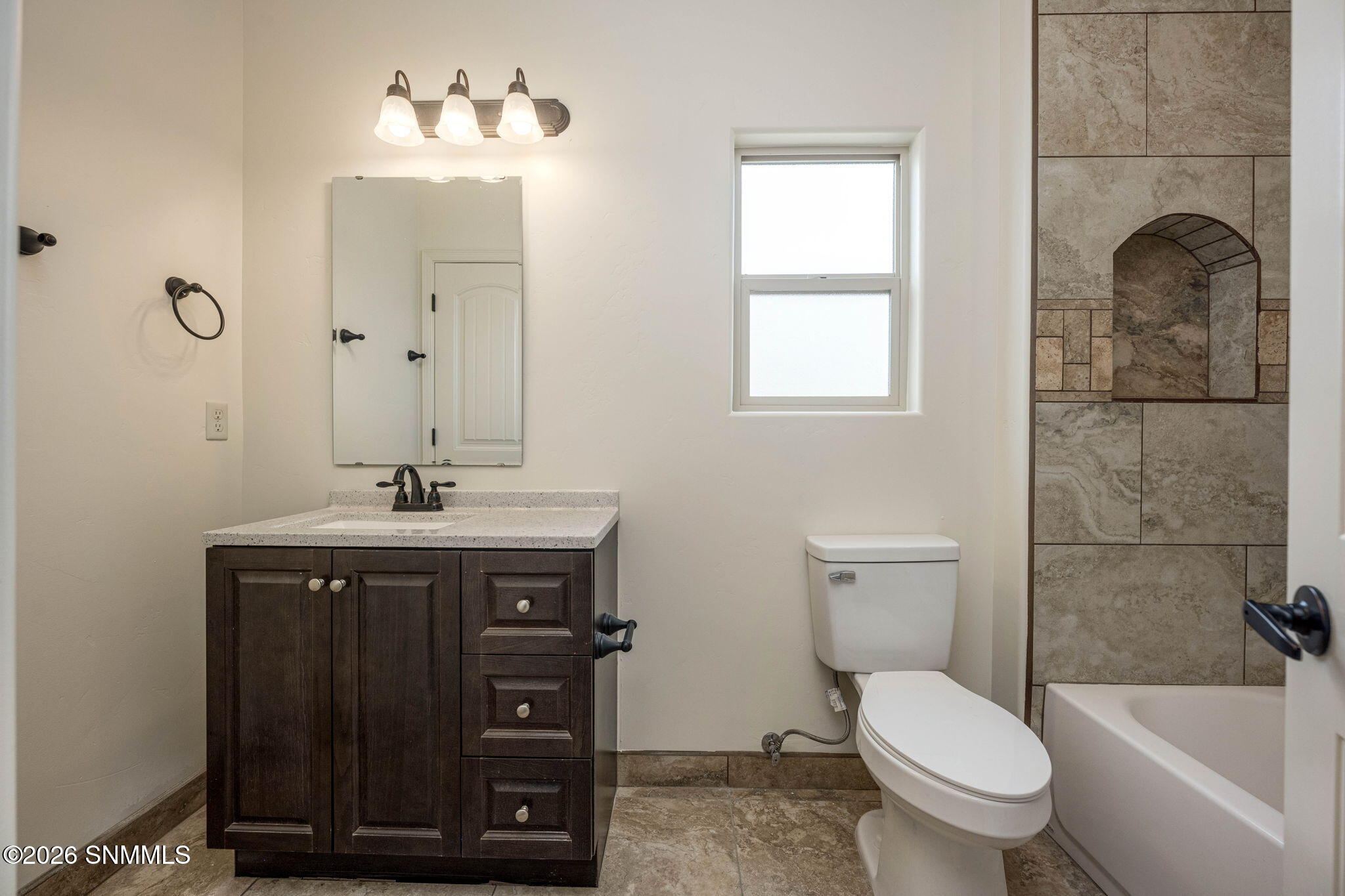 24-web-or-mls-Snappin Homes (ViaDelValle