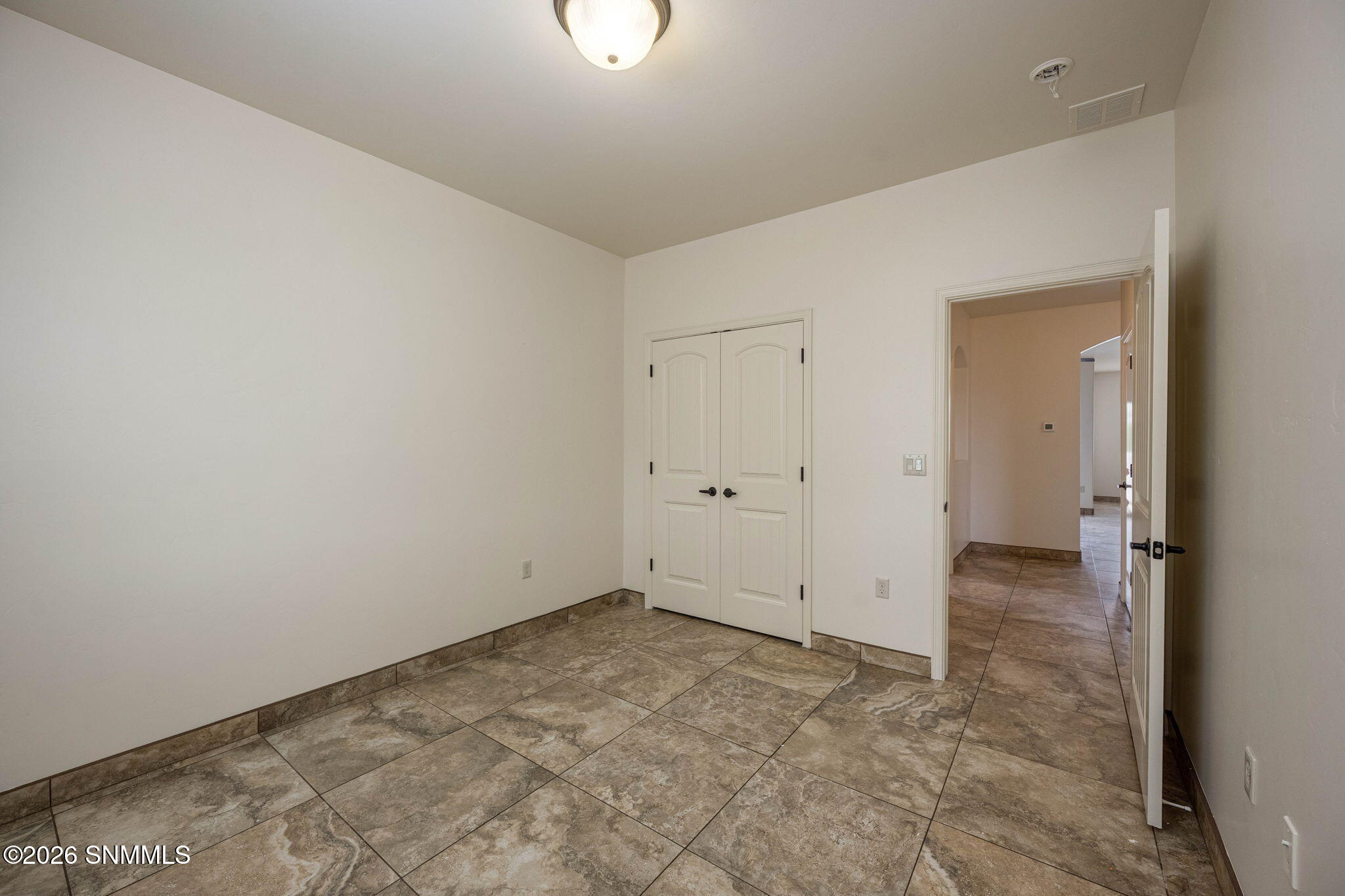 27-web-or-mls-Snappin Homes (ViaDelValle