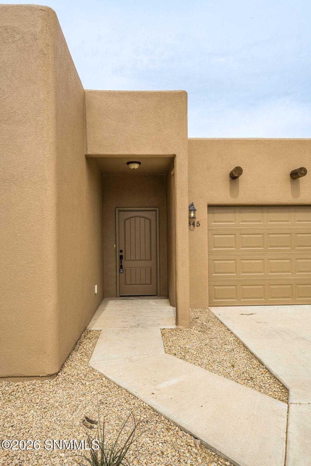 3-web-or-mls-Snappin Homes (ViaDelValle3