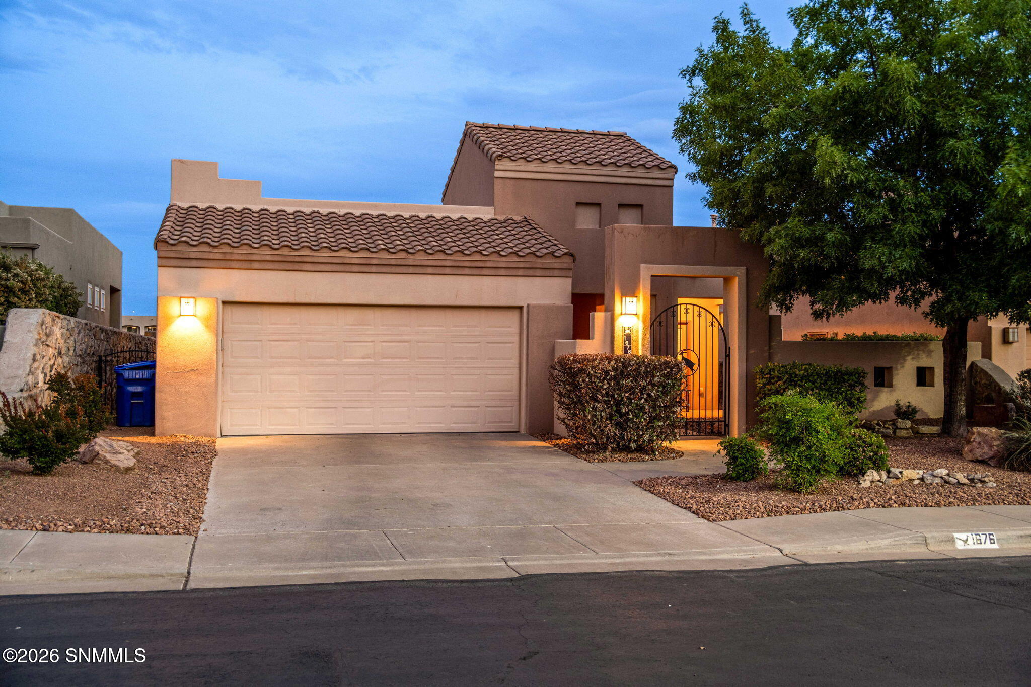 1-web-or-mls-Snappin Homes (Boulders1676