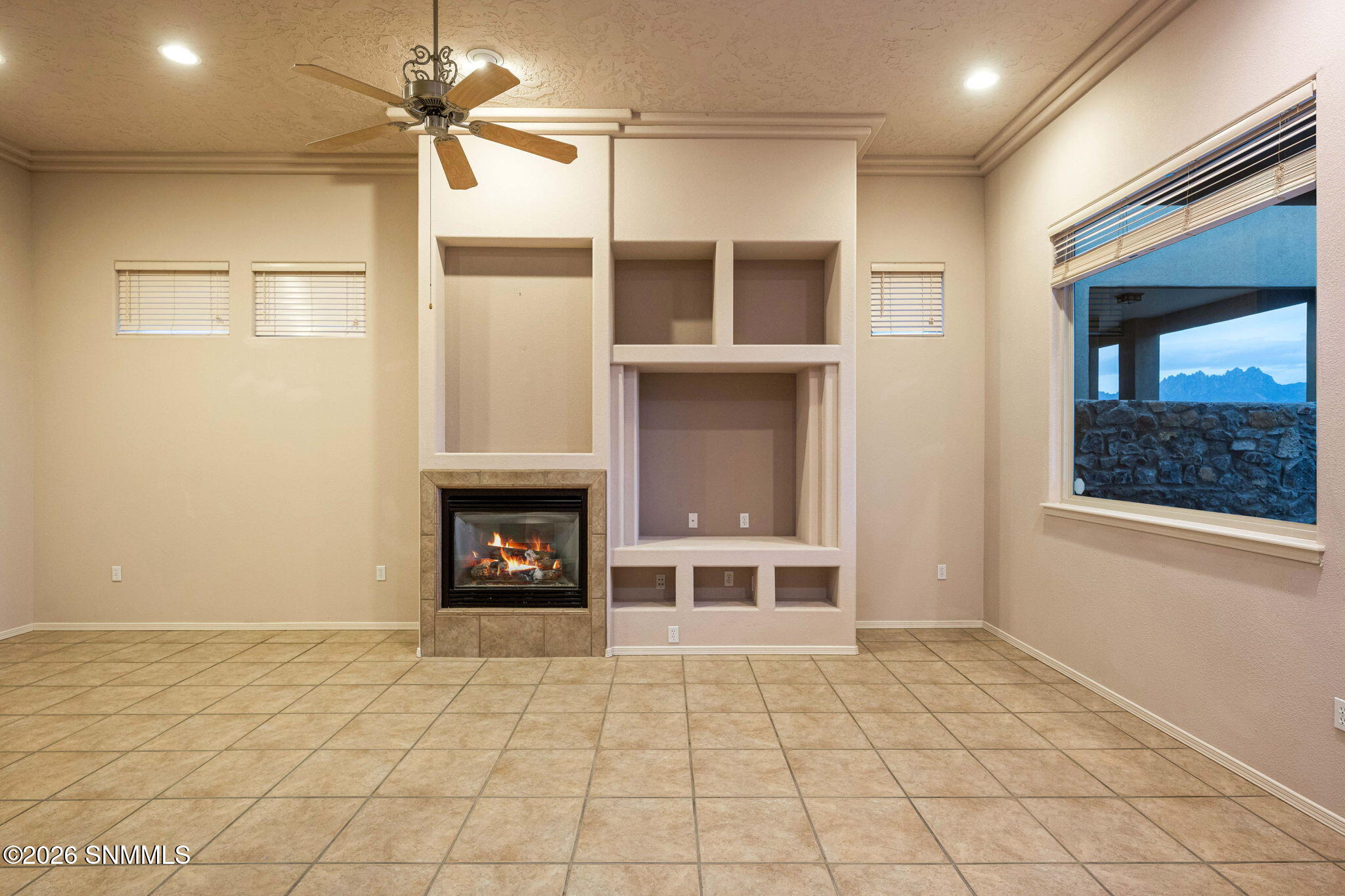 12-web-or-mls-Snappin Homes (Boulders167