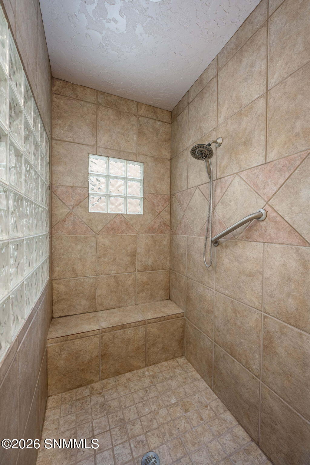 26-web-or-mls-Snappin Homes (Boulders167