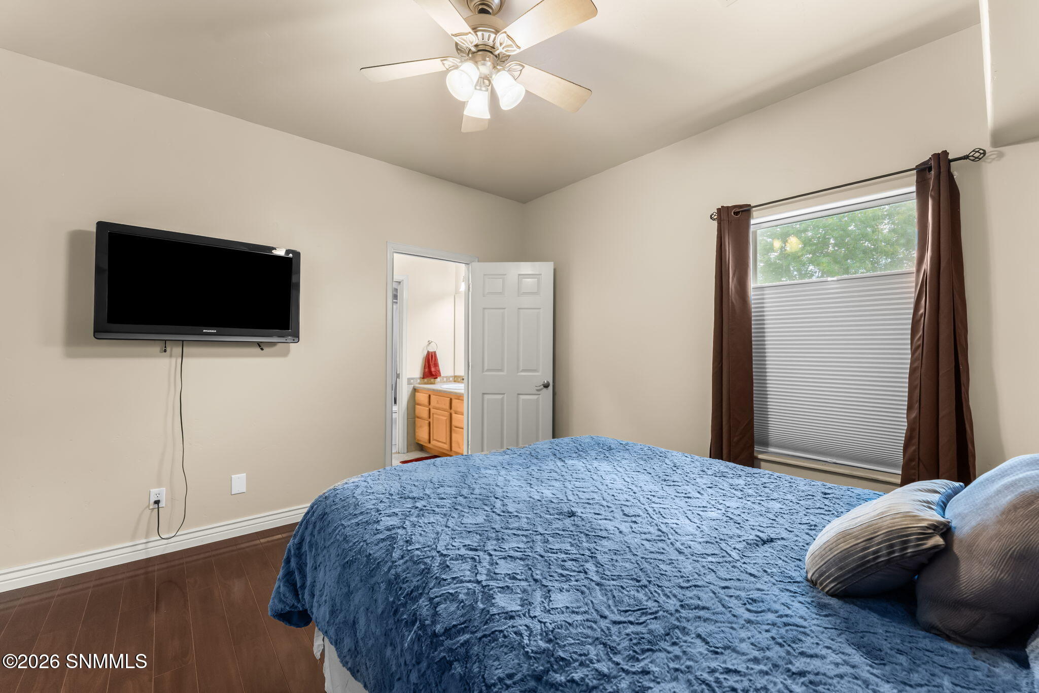 24-web-or-mls-REP-LLC_024