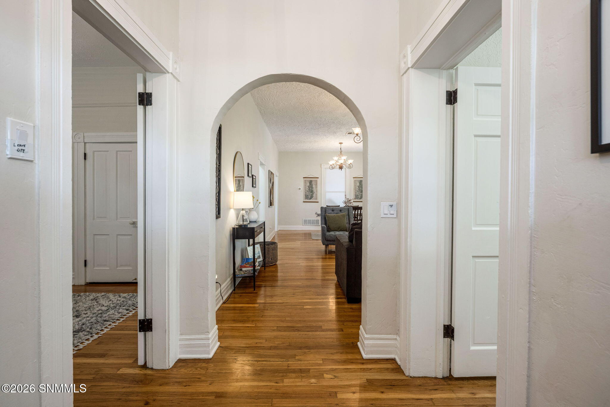 8-web-or-mls-Snappin Homes (Plain1010)-8