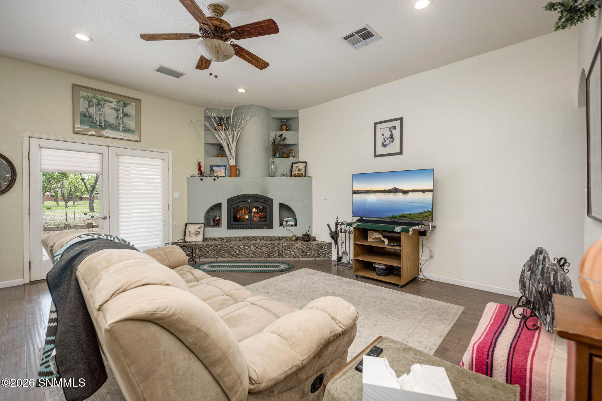 9-web-or-mls-Snappin Homes (Brown1461)-9