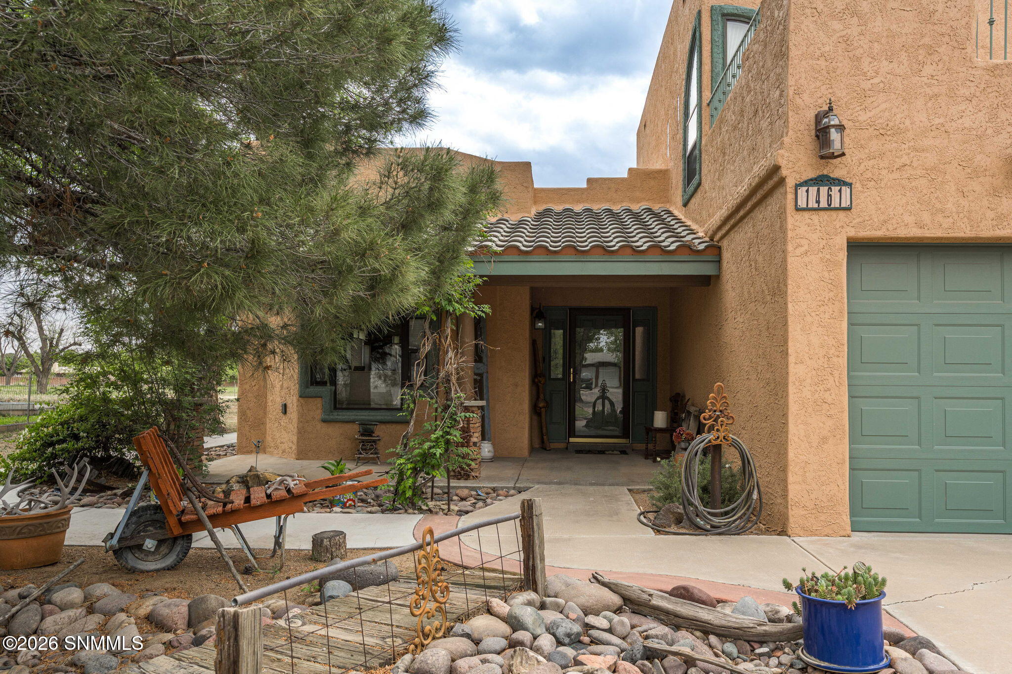 4-web-or-mls-Snappin Homes (Brown1461)-4