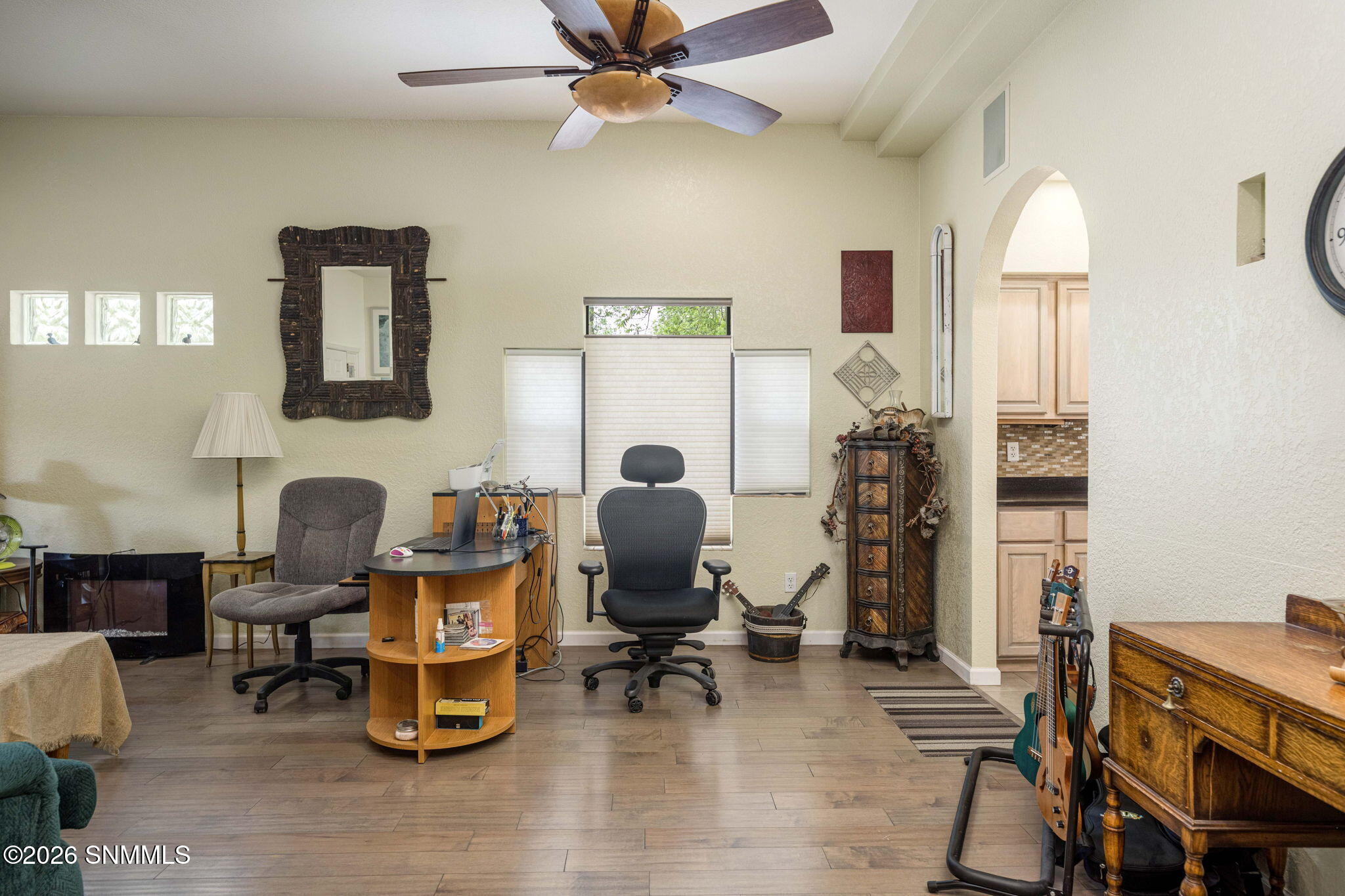 8-web-or-mls-Snappin Homes (Brown1461)-8