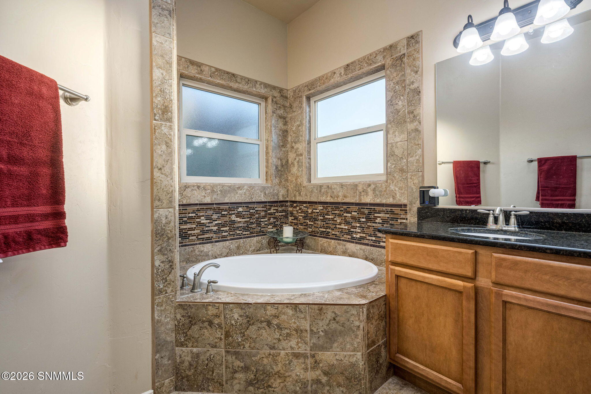 32-web-or-mls-Snappin Homes (Isleta4335)