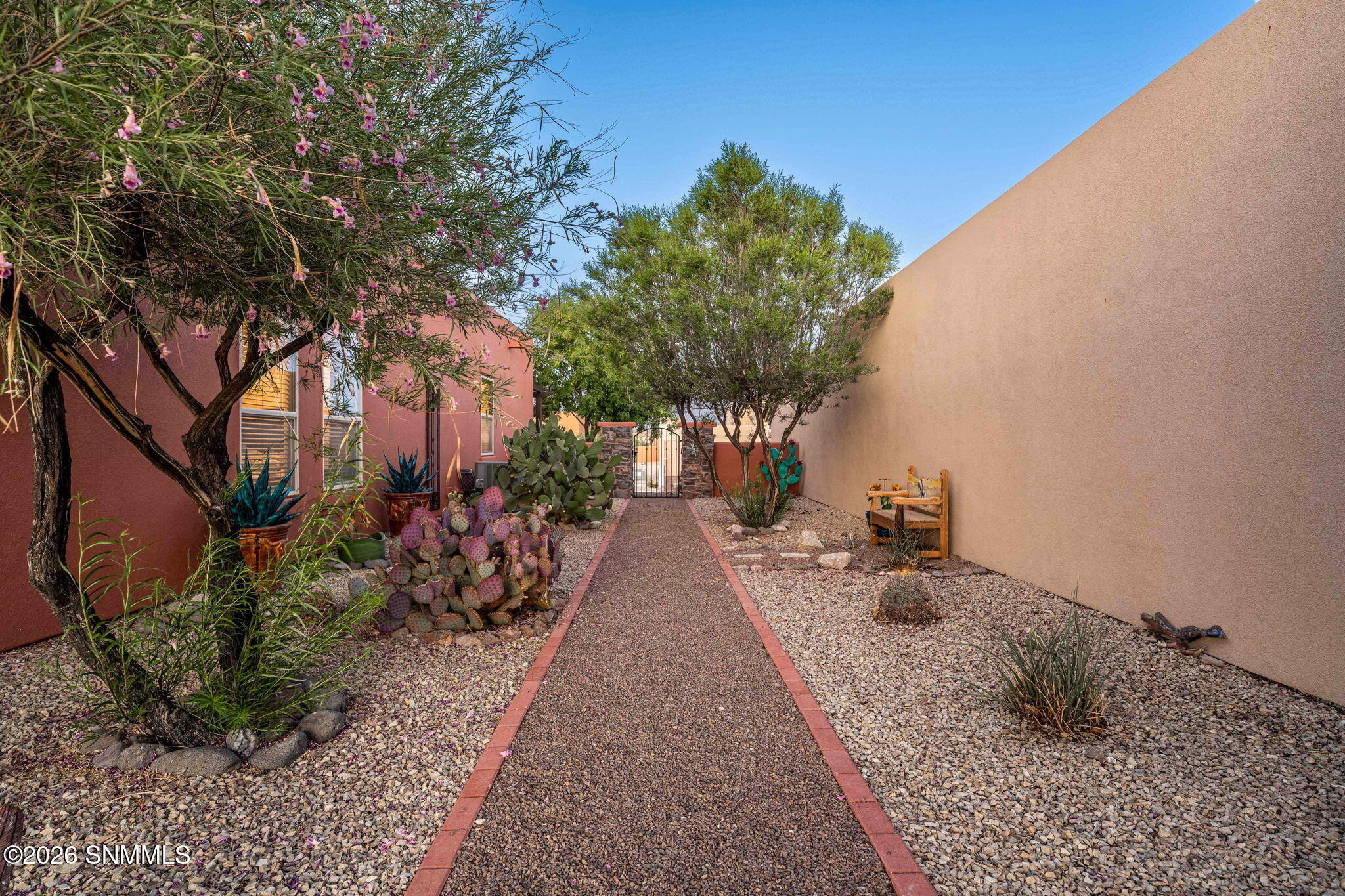 52-web-or-mls-Snappin Homes (Isleta4335)