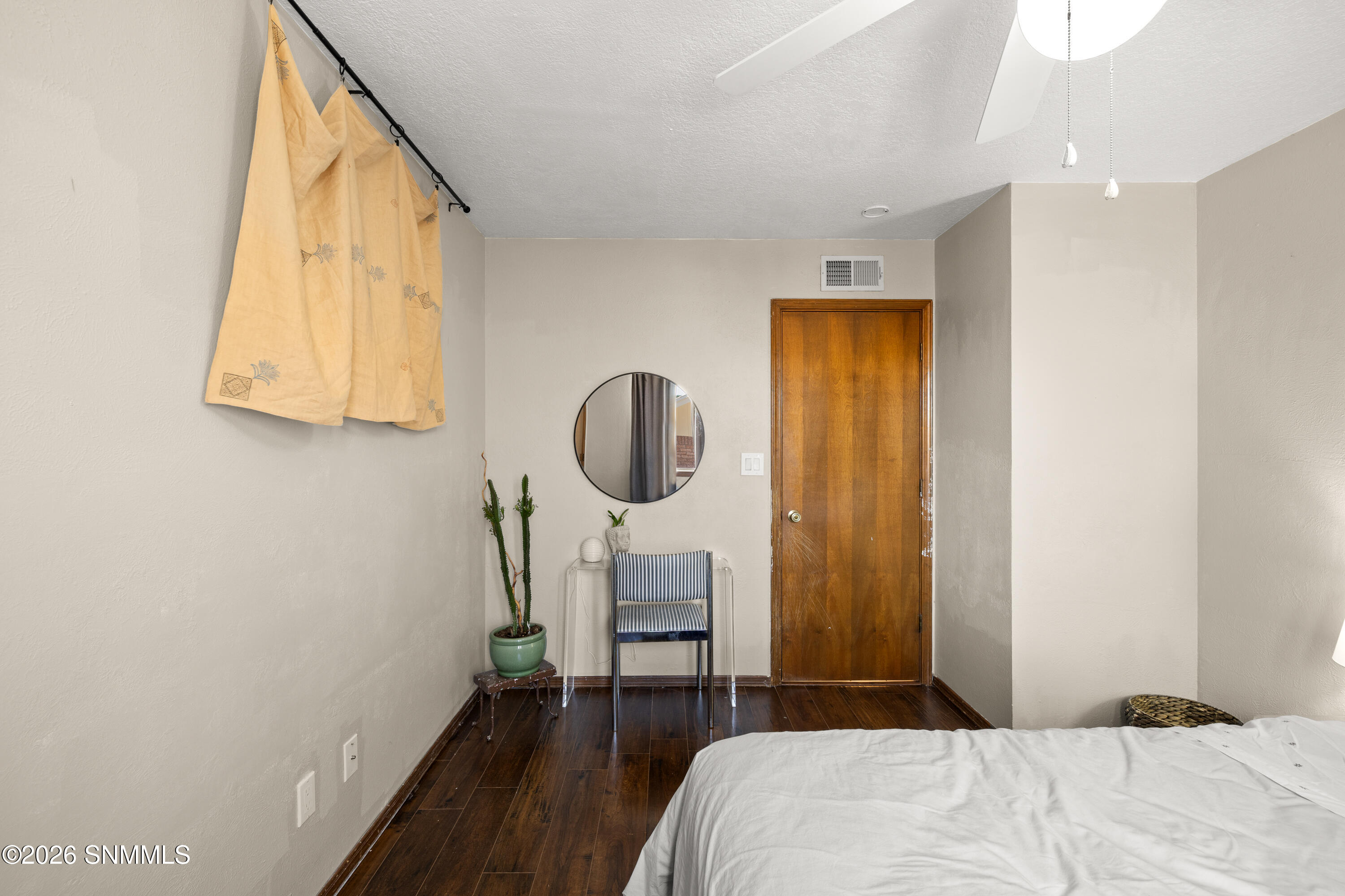 1655-Candelight-MLS-Camera-Guy-20