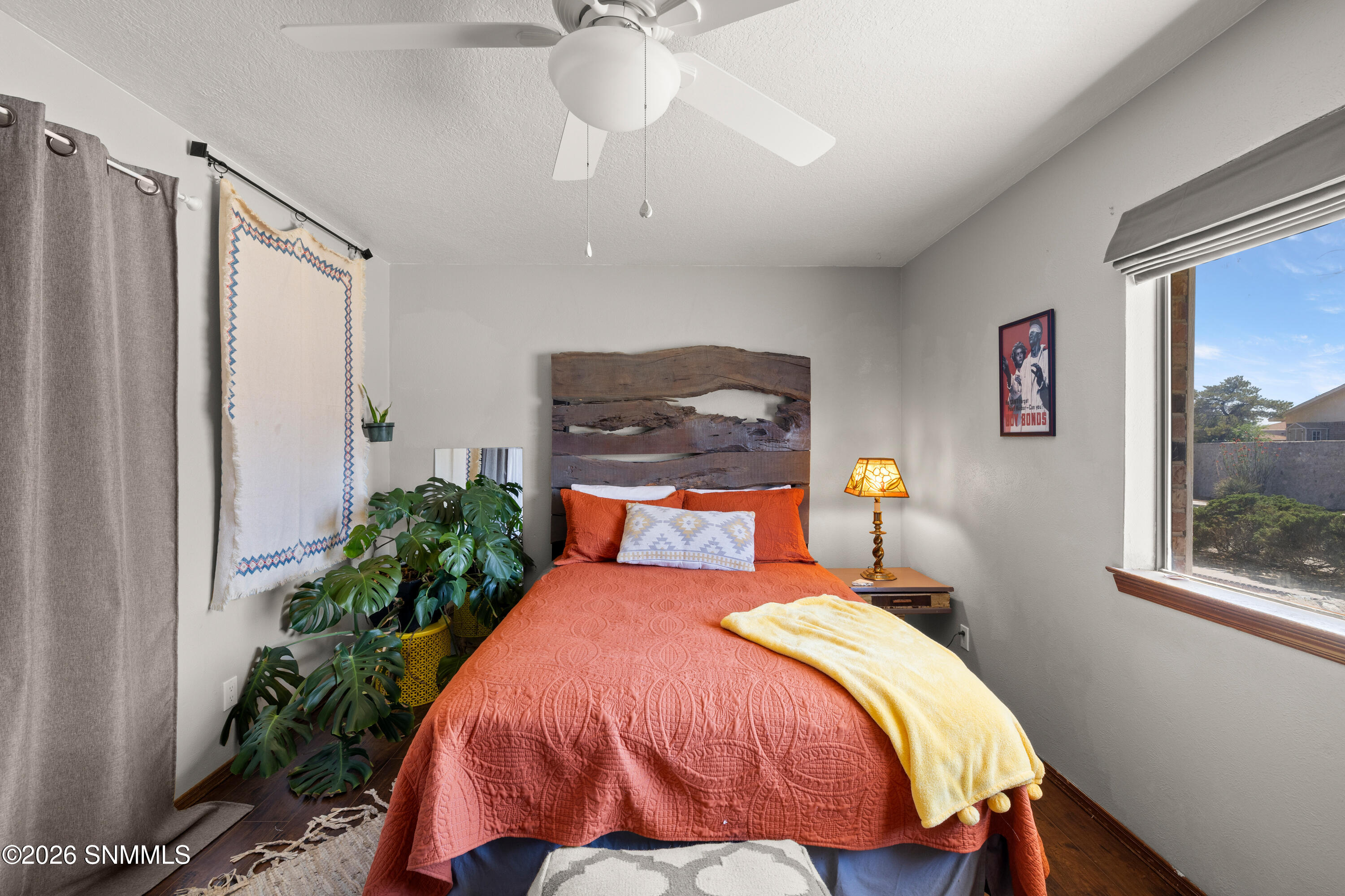 1655-Candelight-MLS-Camera-Guy-24