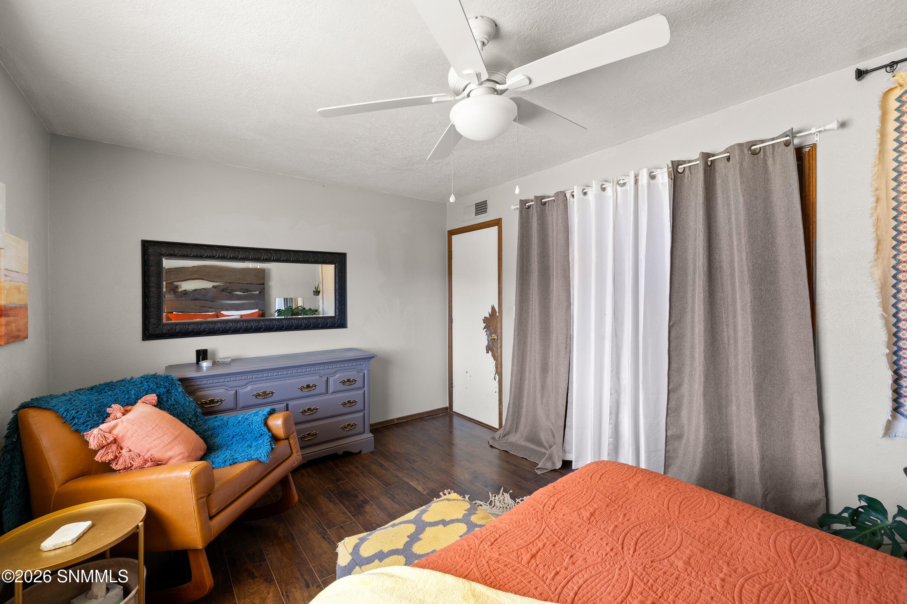 1655-Candelight-MLS-Camera-Guy-25