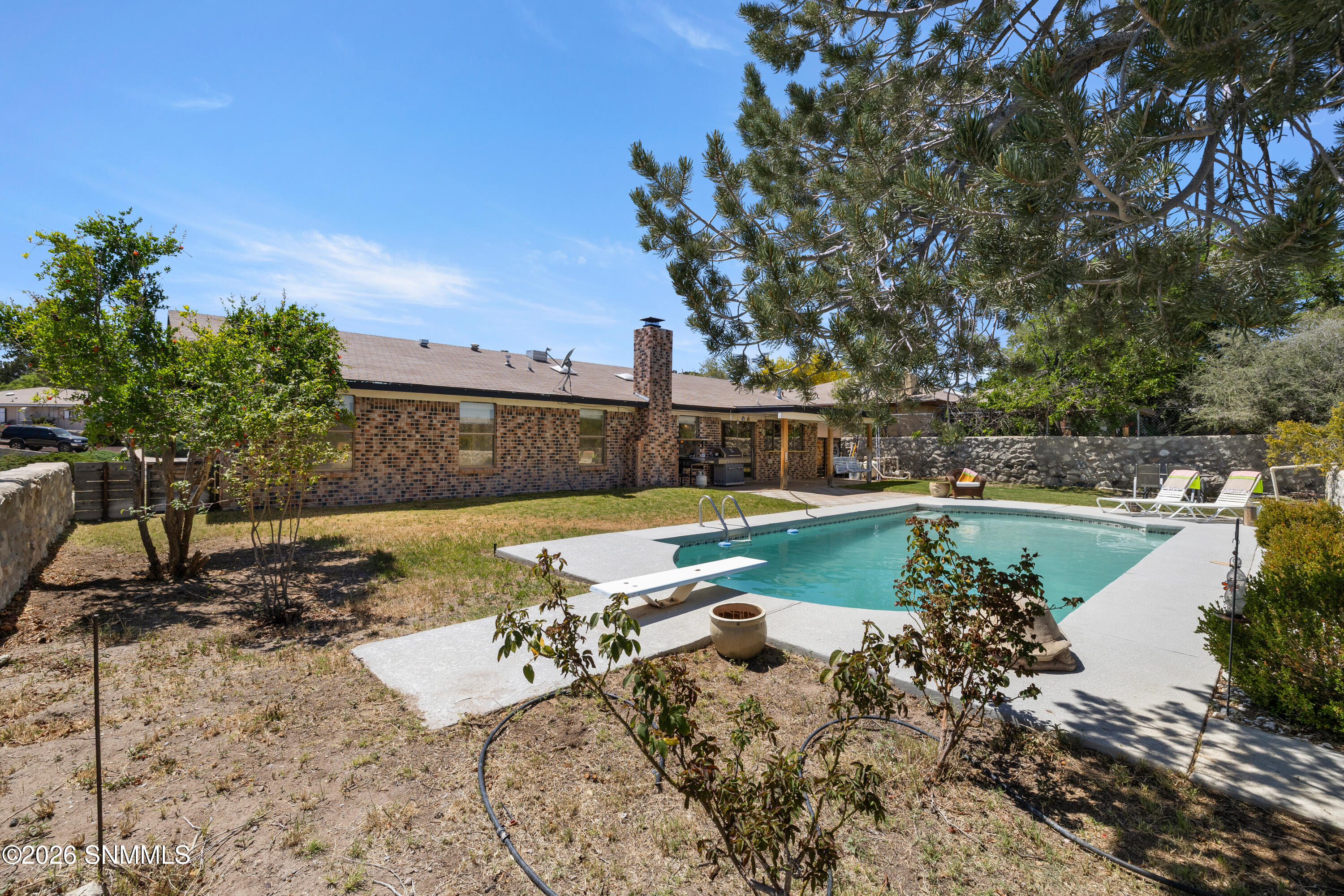 1655-Candelight-MLS-Camera-Guy-30