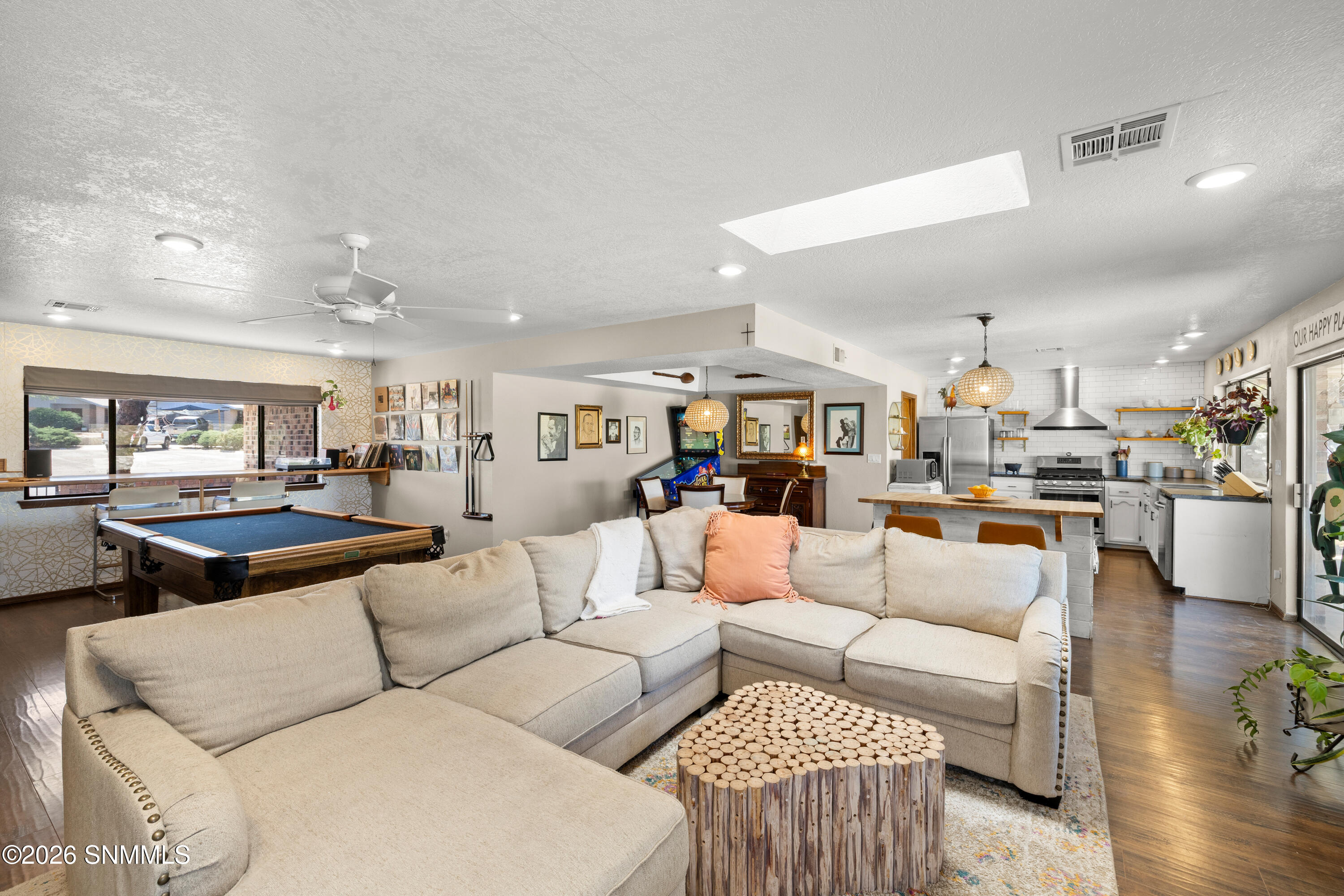 1655-Candelight-MLS-Camera-Guy-7