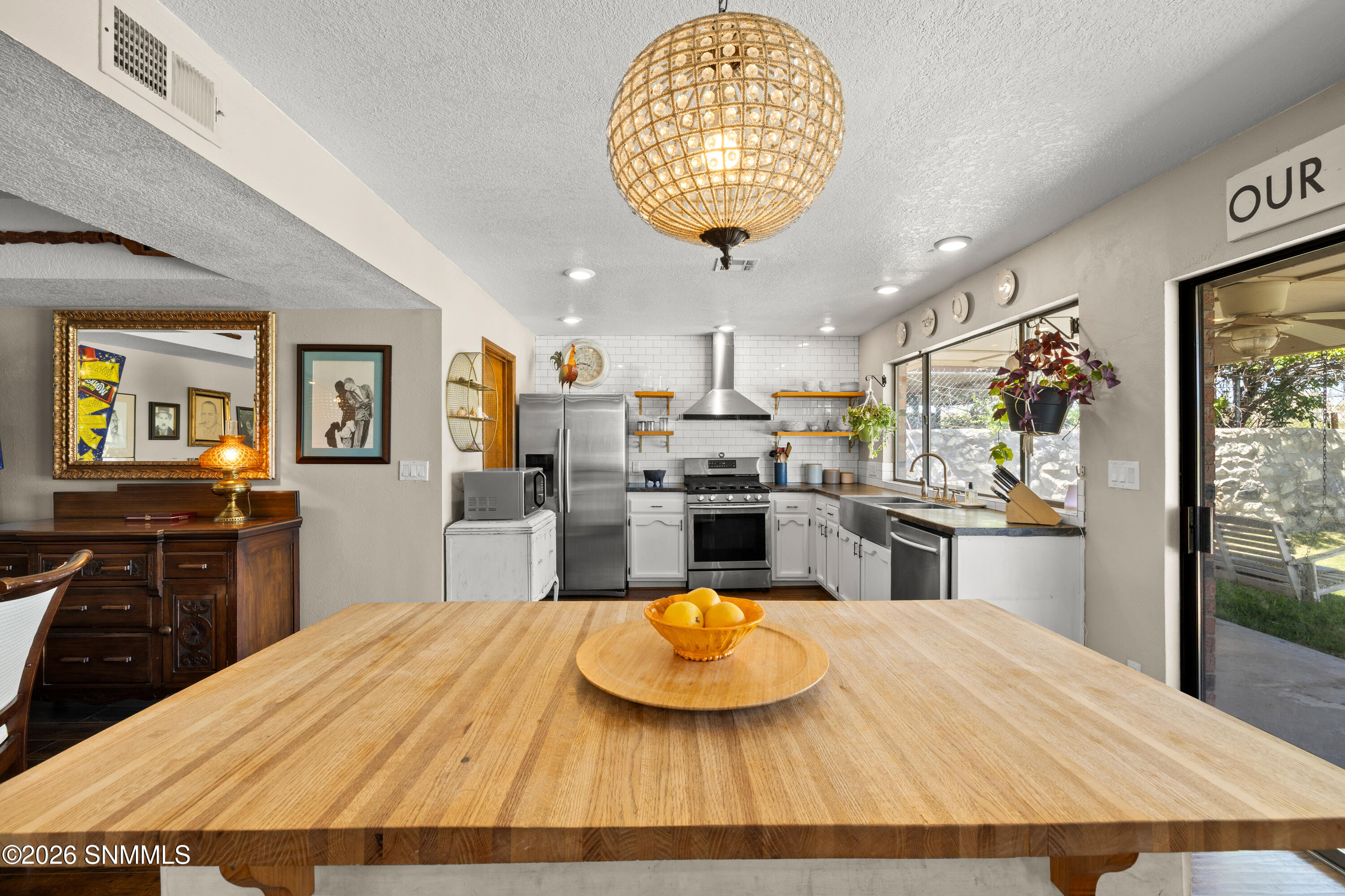 1655-Candelight-MLS-Camera-Guy-10