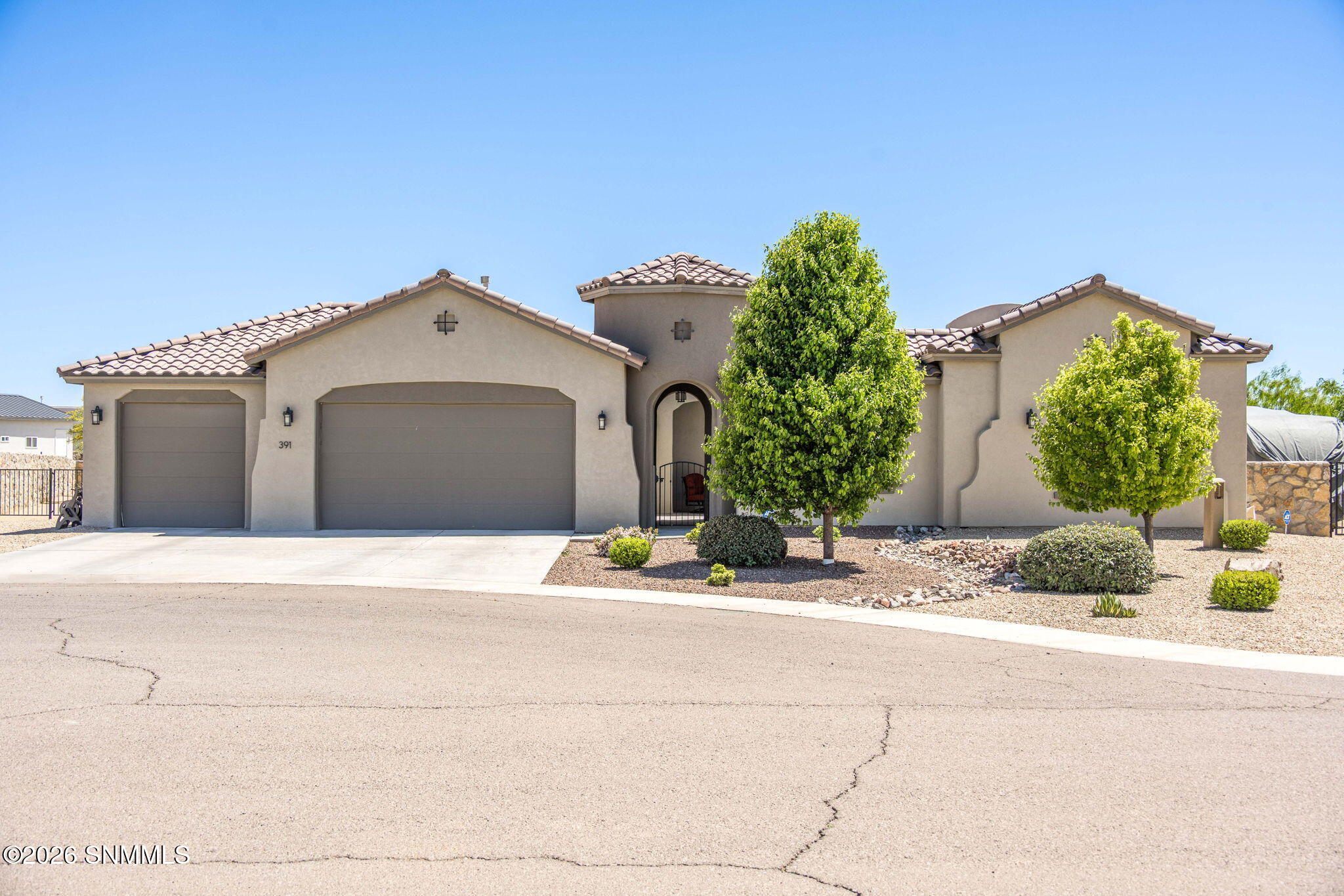 1-web-or-mls-Snappin Homes (RedCap391)-1