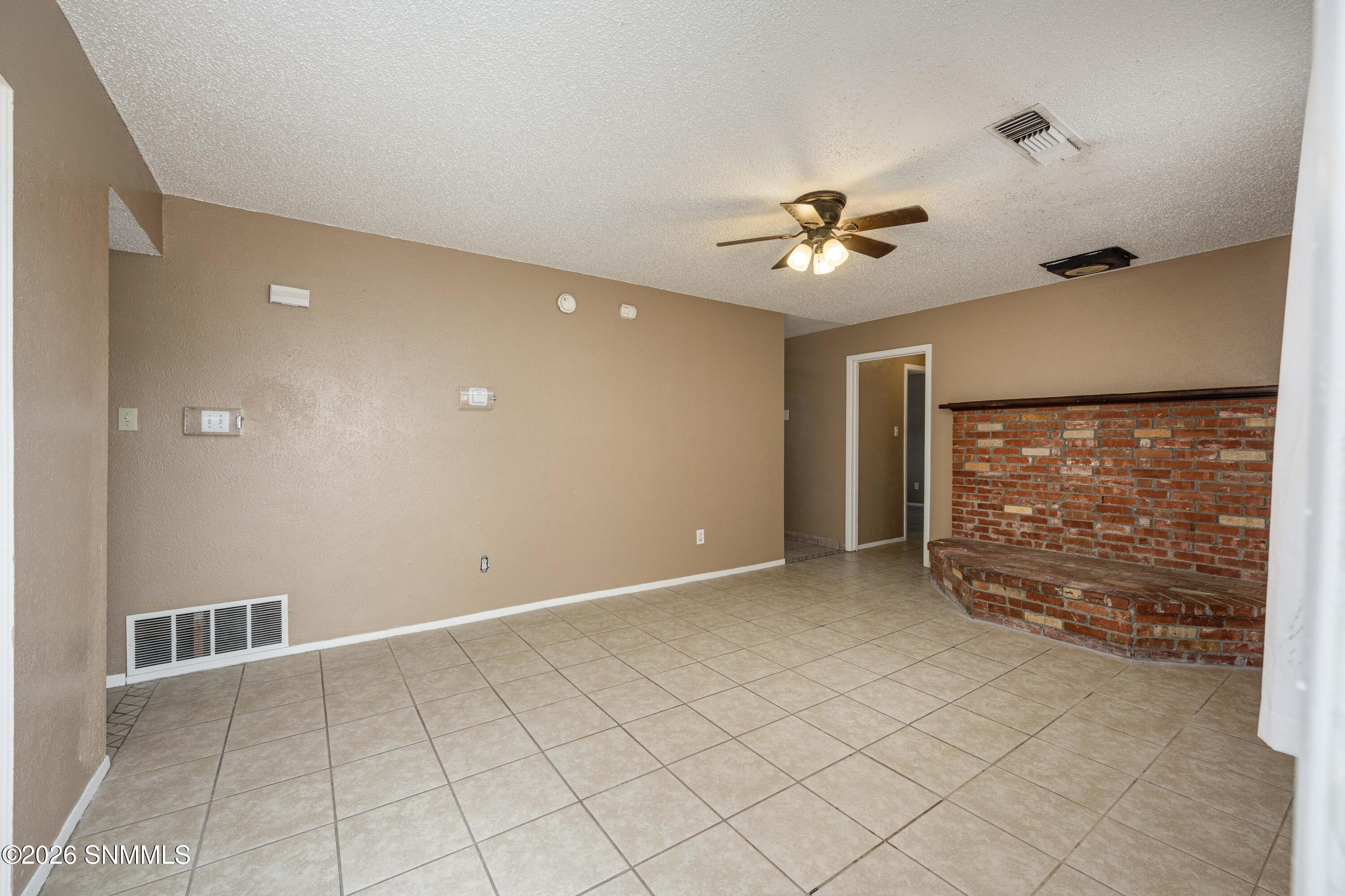 Snappin Homes (Cummings1971)-5