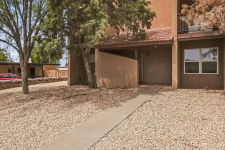 1345 Branson Avenue, Las Cruces, New Mexico 88001, 3 Bedrooms Bedrooms, ,2.5 BathroomsBathrooms,Residential,For Sale,Branson,2601230