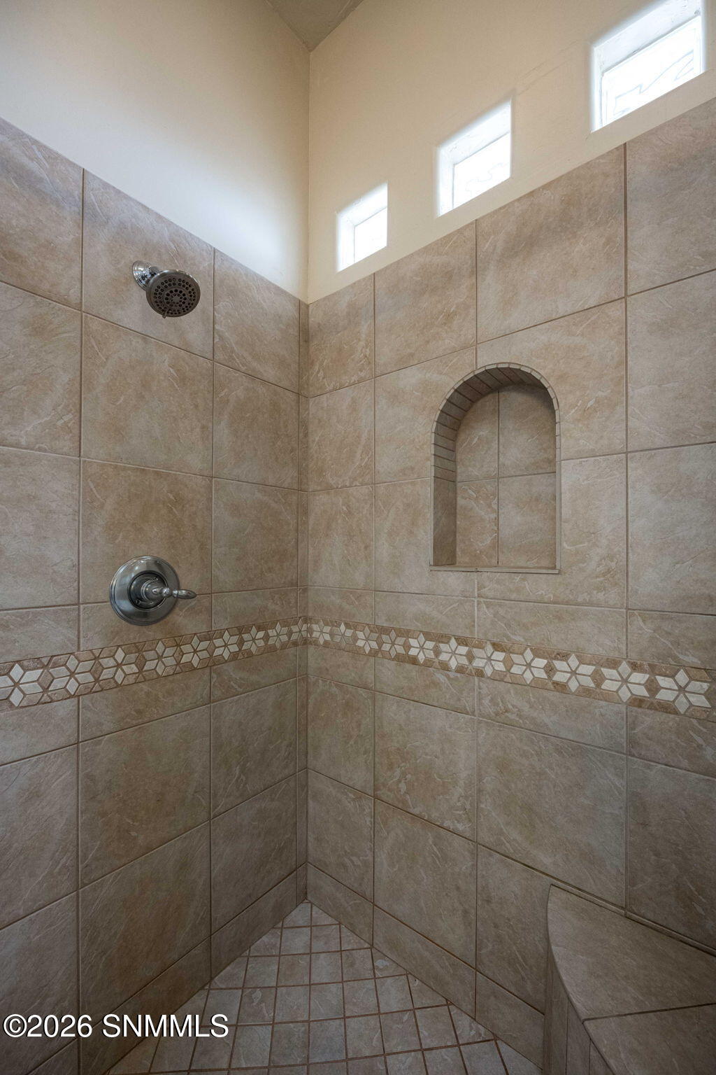 31-web-or-mls-Snappin Homes (LionDenCany