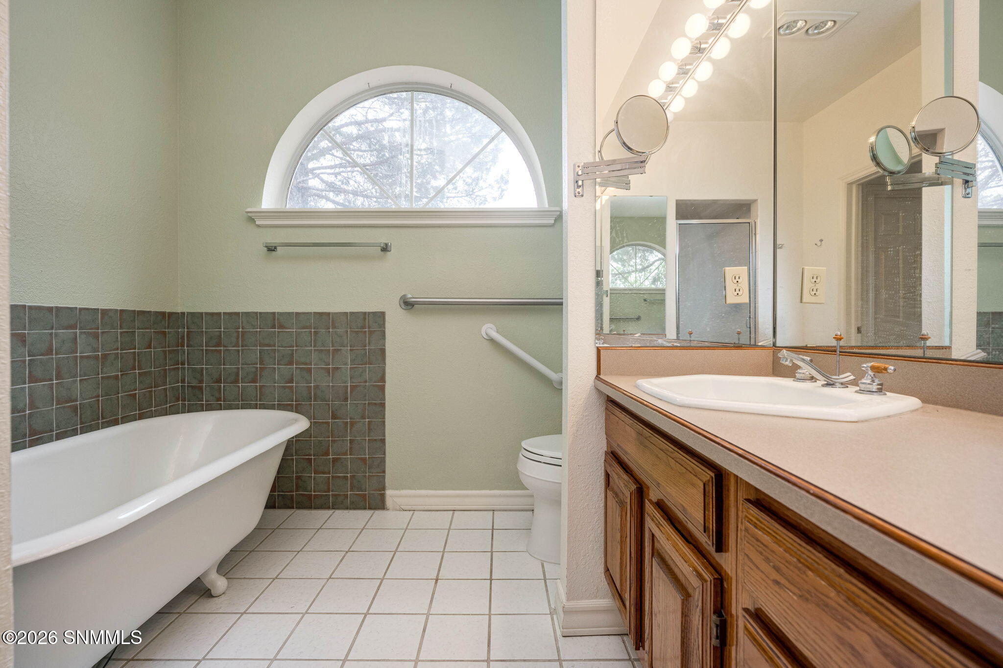 24-web-or-mls-Snappin Homes (CieloBonito