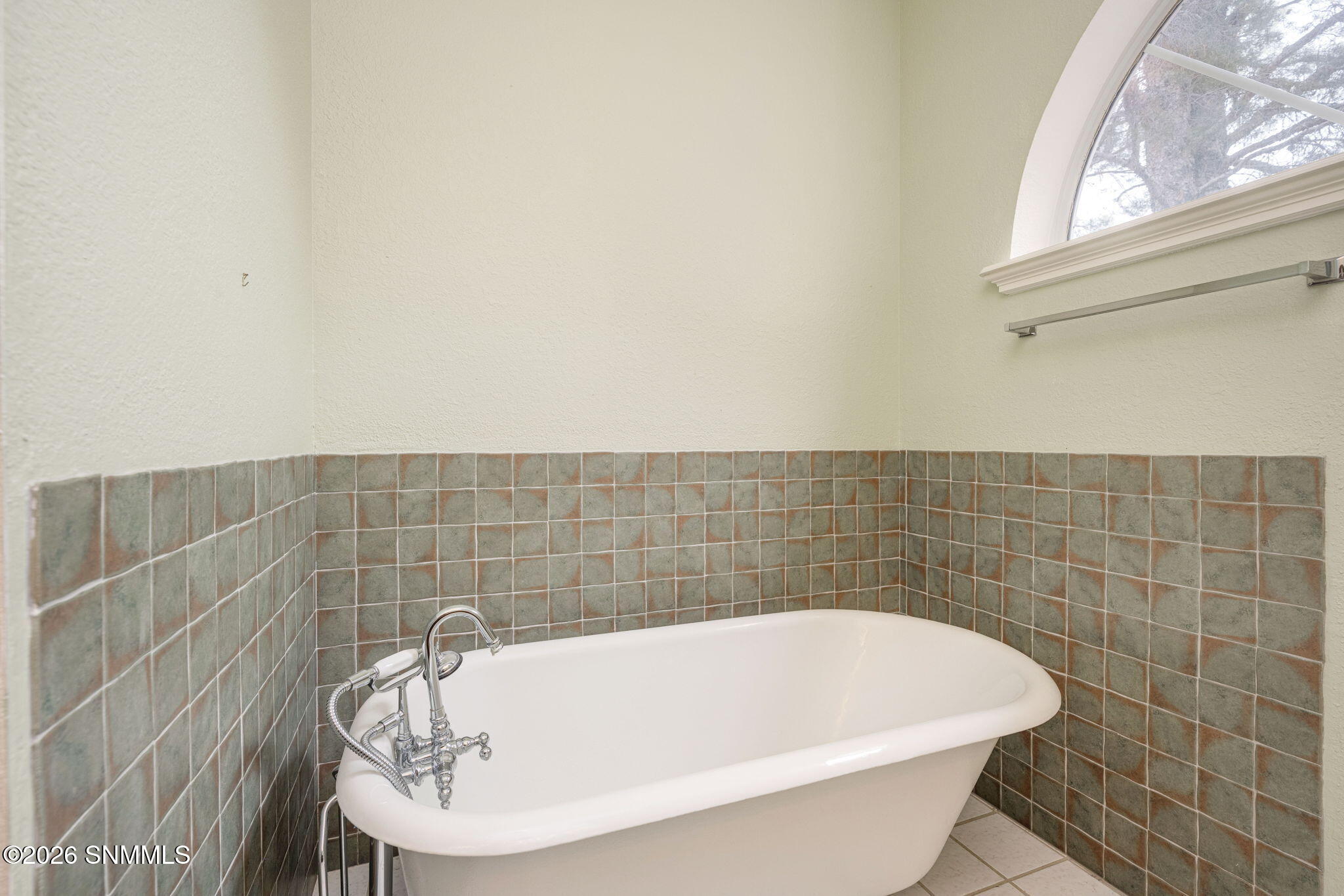 25-web-or-mls-Snappin Homes (CieloBonito