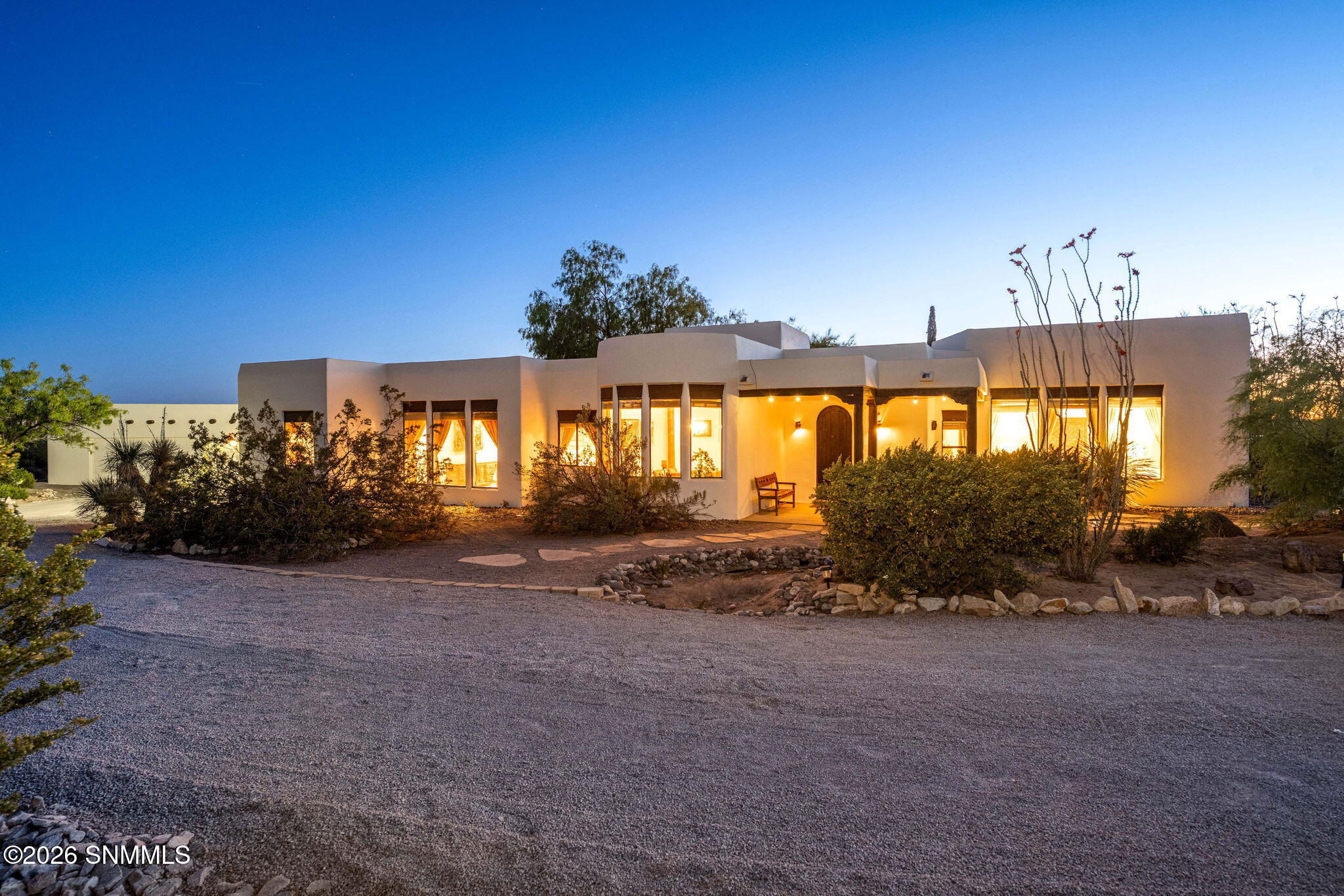 3-web-or-mls-Snappin Homes (Superstition