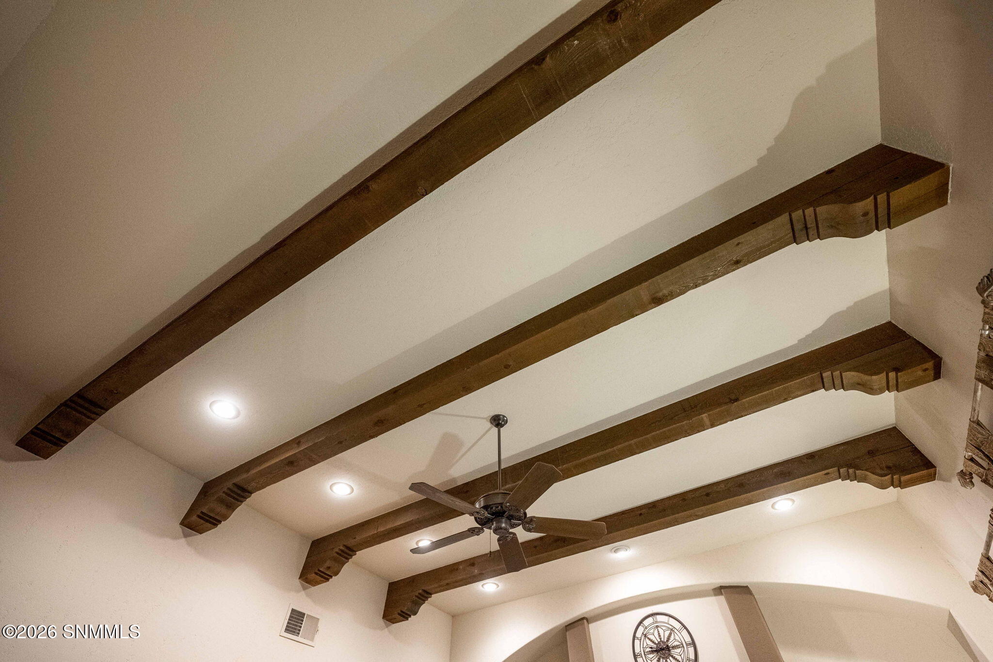 11-web-or-mls-Snappin Homes (Superstitio