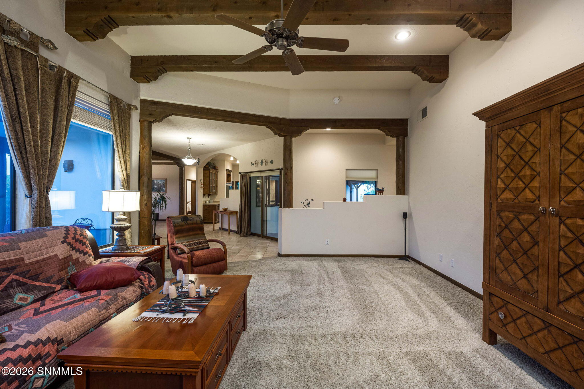 12-web-or-mls-Snappin Homes (Superstitio