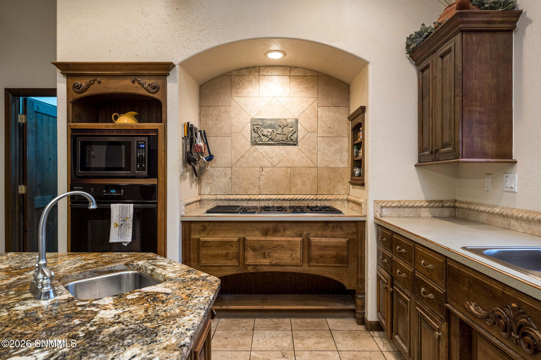 16-web-or-mls-Snappin Homes (Superstitio