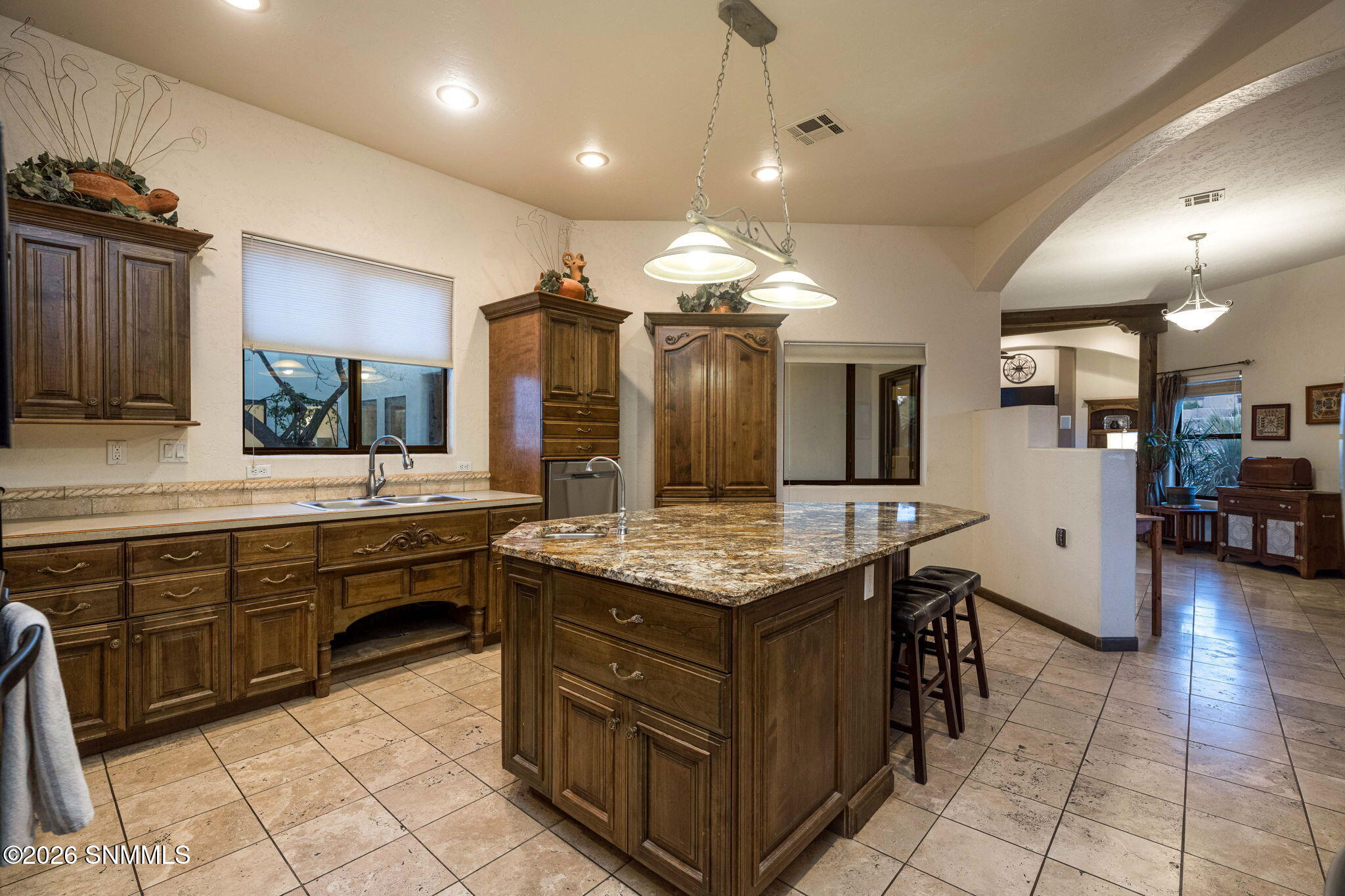 18-web-or-mls-Snappin Homes (Superstitio