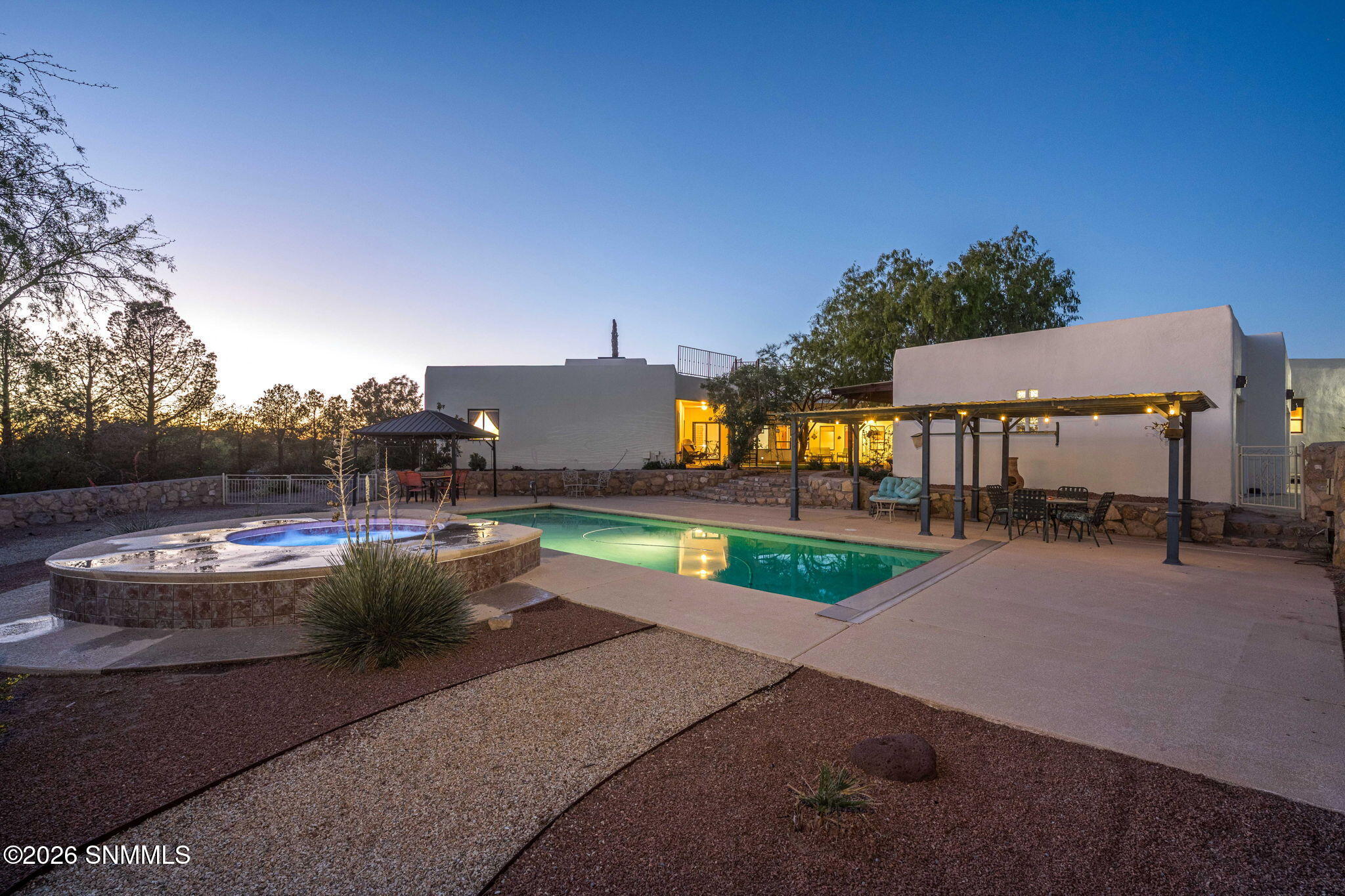 61-web-or-mls-Snappin Homes (Superstitio