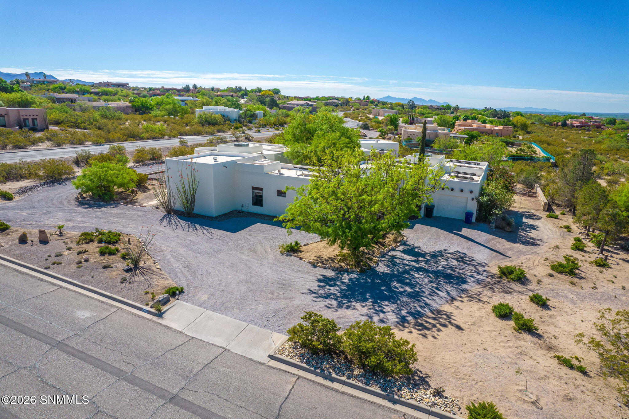 72-web-or-mls-Snappin Homes (Superstitio