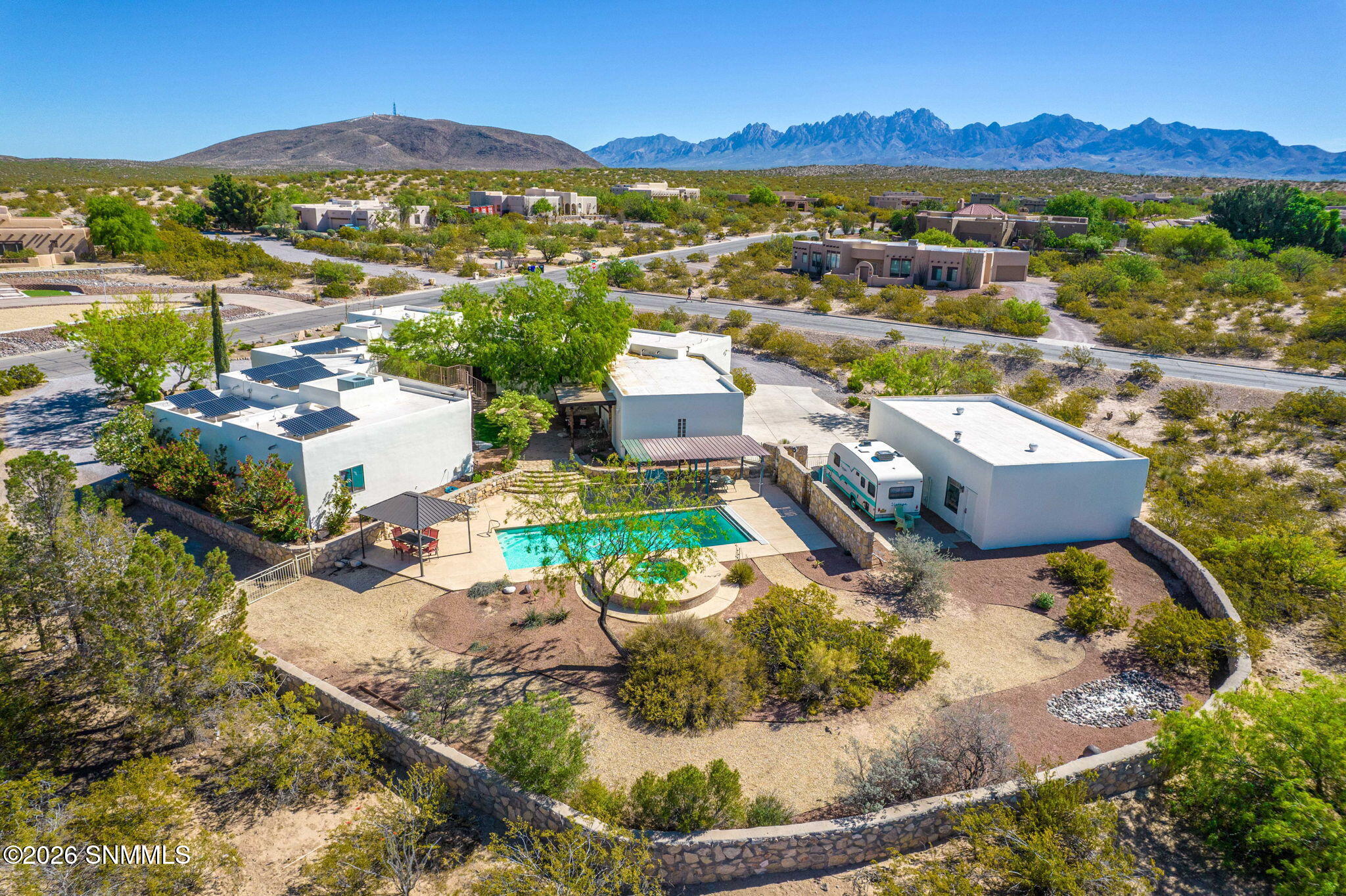 74-web-or-mls-Snappin Homes (Superstitio