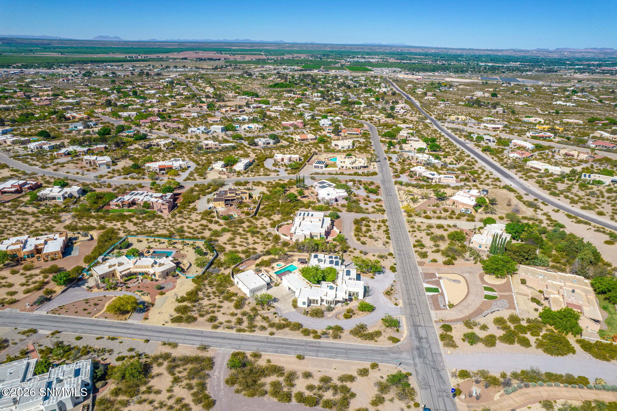 80-web-or-mls-Snappin Homes (Superstitio