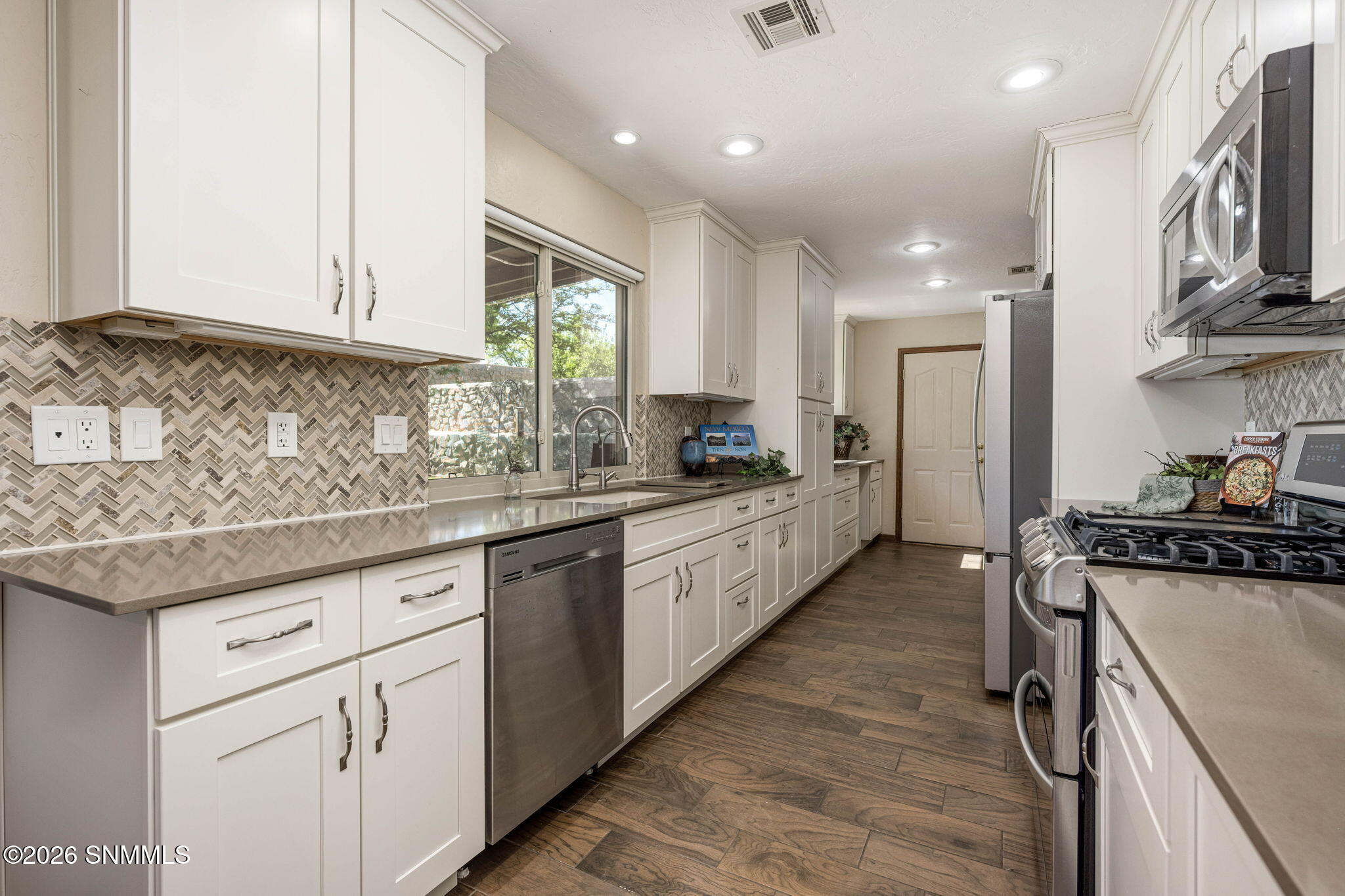 16-web-or-mls-Snappin Homes (LasTunas184